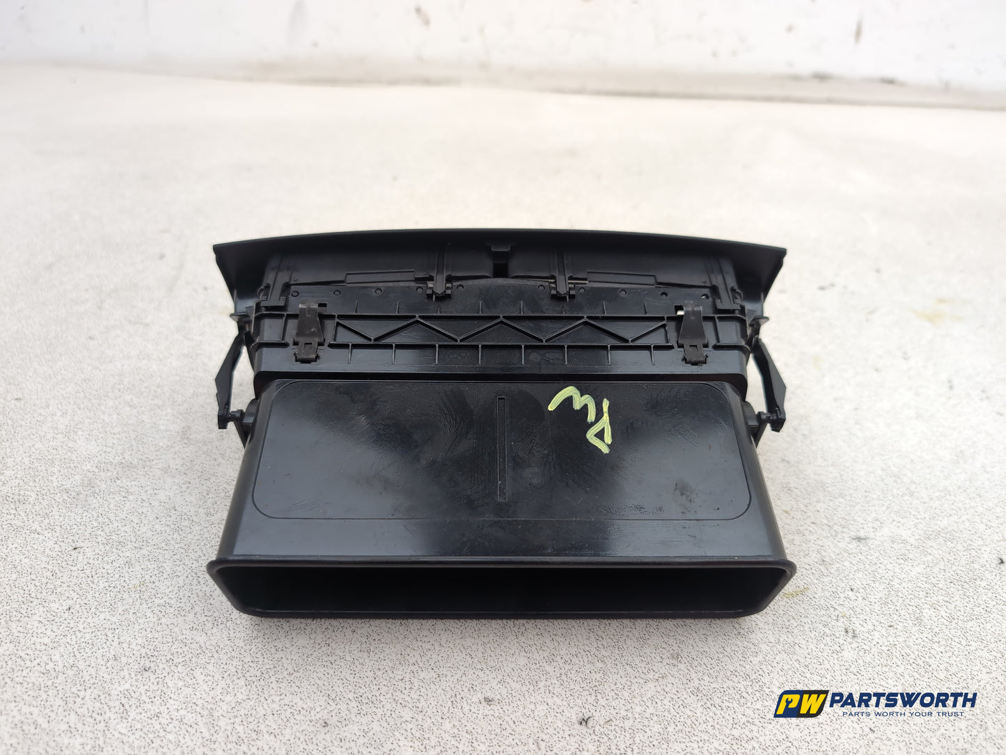 Mercedes-Benz B200 B-Class W245 Dashbort Trim Air Vent Centre A1698301254 - photo 4