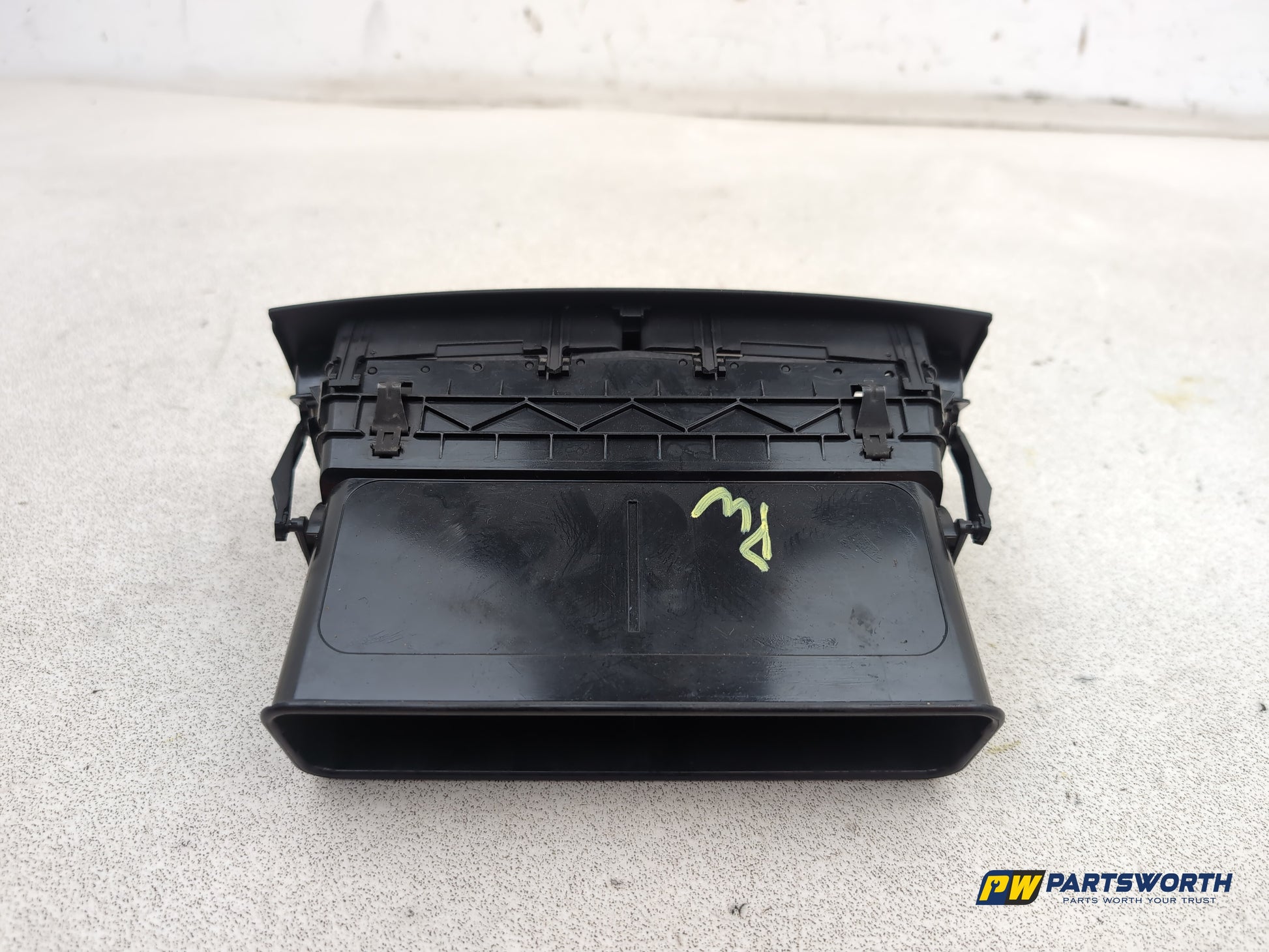 Mercedes-Benz B200 B-Class W245 Dashbort Trim Air Vent Centre A1698301254 - photo 4