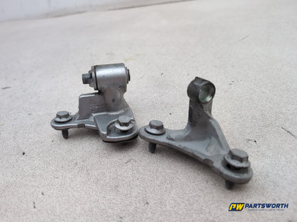 Mercedes-Benz B200 B-Class W245 Front Door Hinge Pair Lh Passenger Side - photo 4