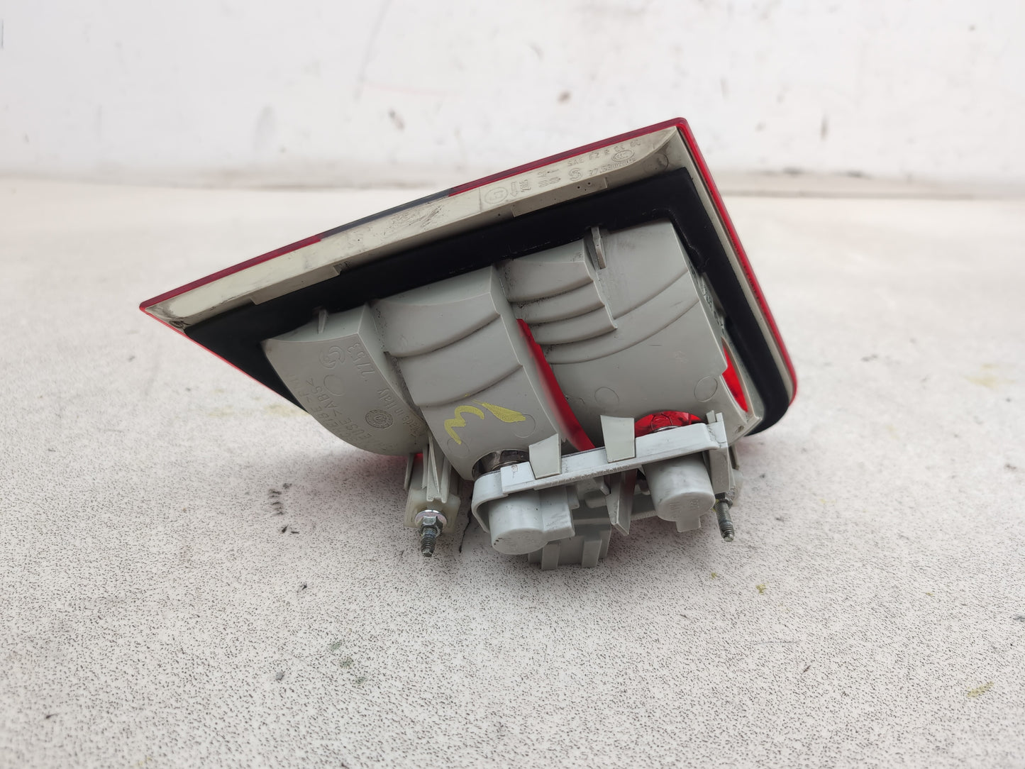 Mercedes-Benz B200 B-Class W245 Lamp Assembly Rear Inner Lh Passenger Side - photo 4