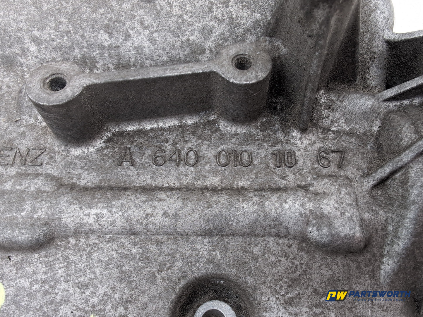 Mercedes-Benz B200 B-Class W245 2.0l Diesel Engine Valve Cover Case A6400101067 - photo 4