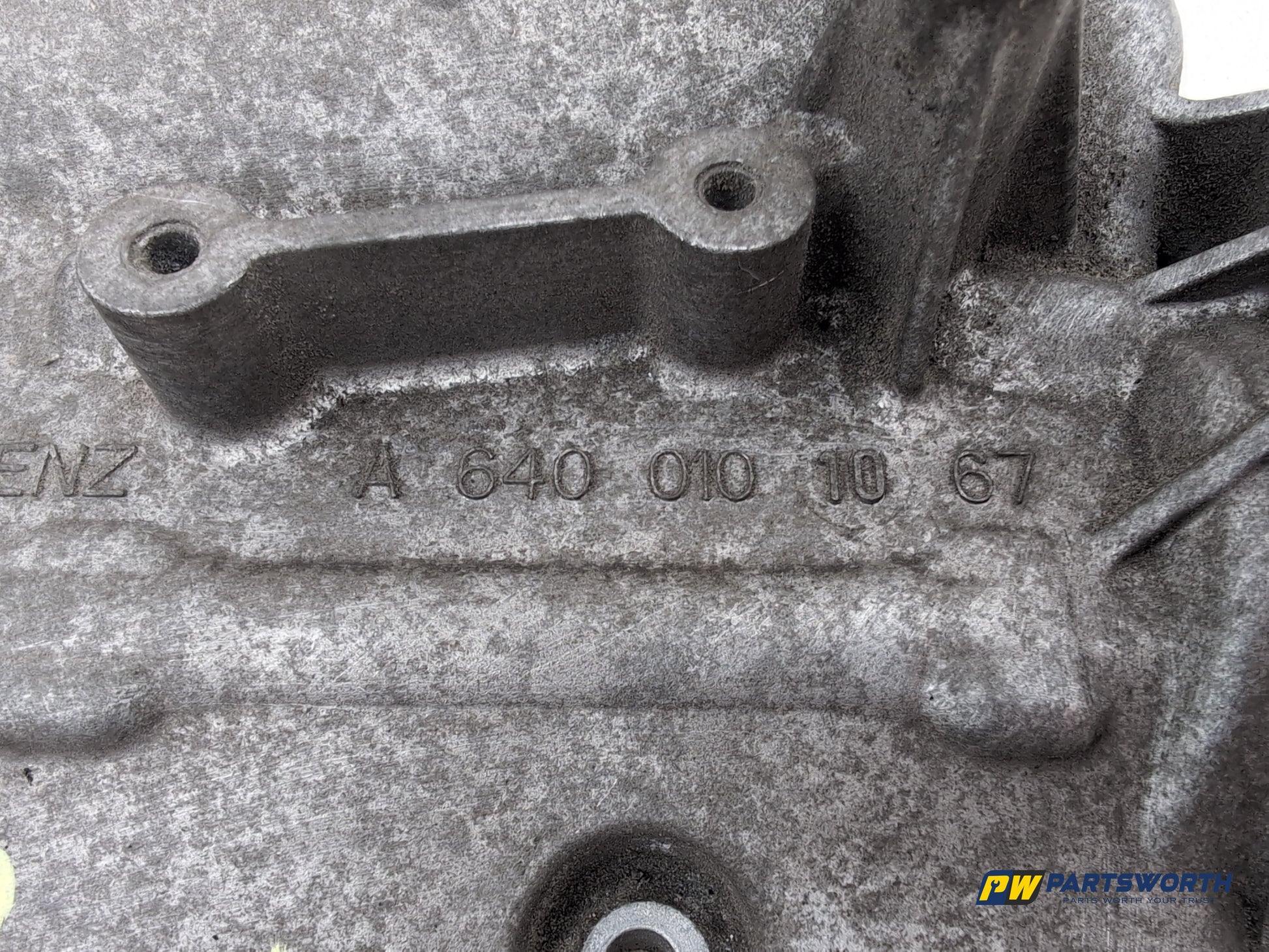 Mercedes-Benz B200 B-Class W245 2.0l Diesel Engine Valve Cover Case A6400101067 - photo 4