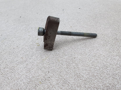 Mercedes-Benz B200 B-Class W245 2.0l Diesel Fuel Injecor Holding Clamp 2005-2011 - photo 4