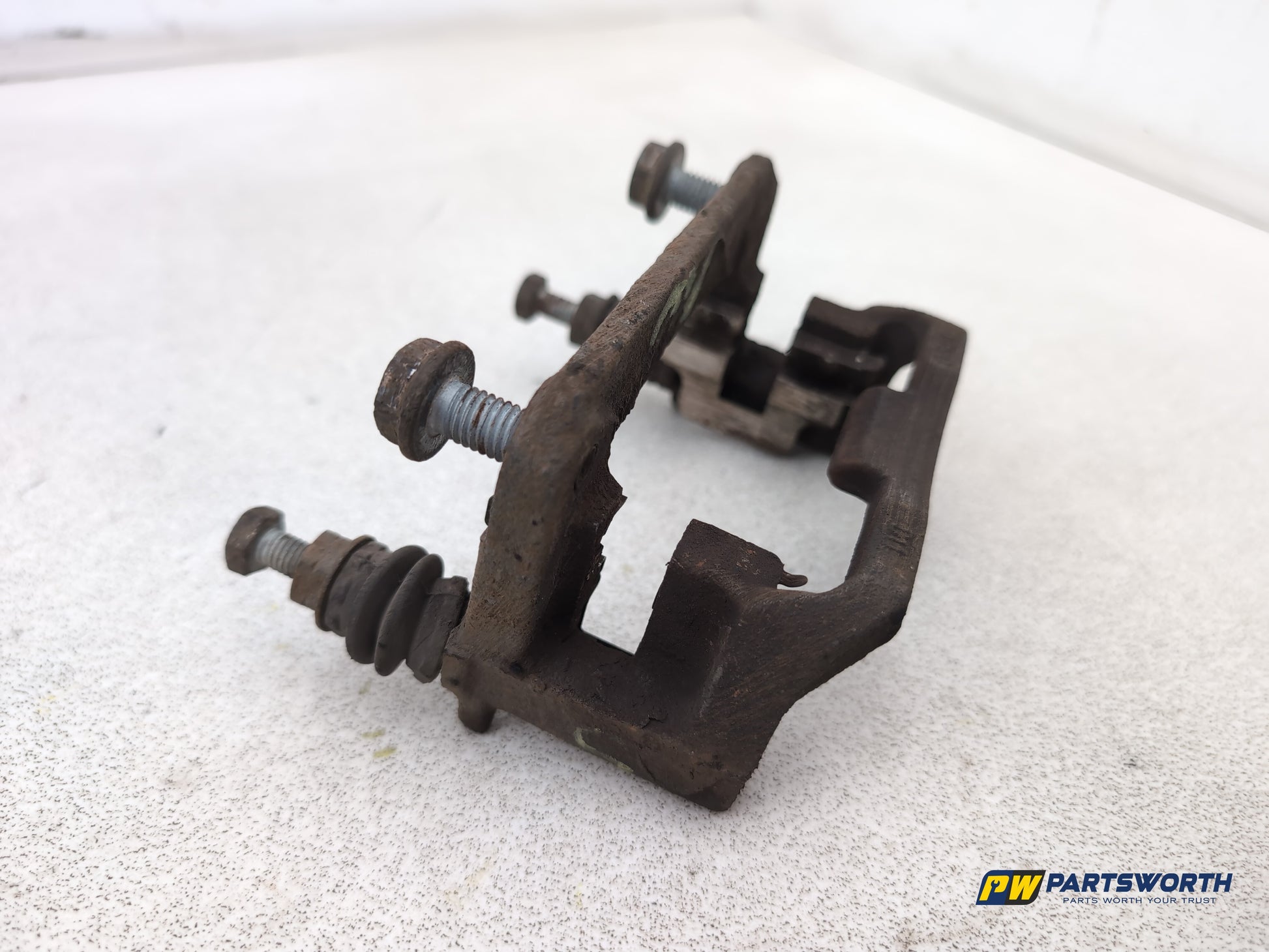 Mercedes-Benz B200 B-Class W245 Brake Rear Caliper Support Lh Passenger Side - photo 4