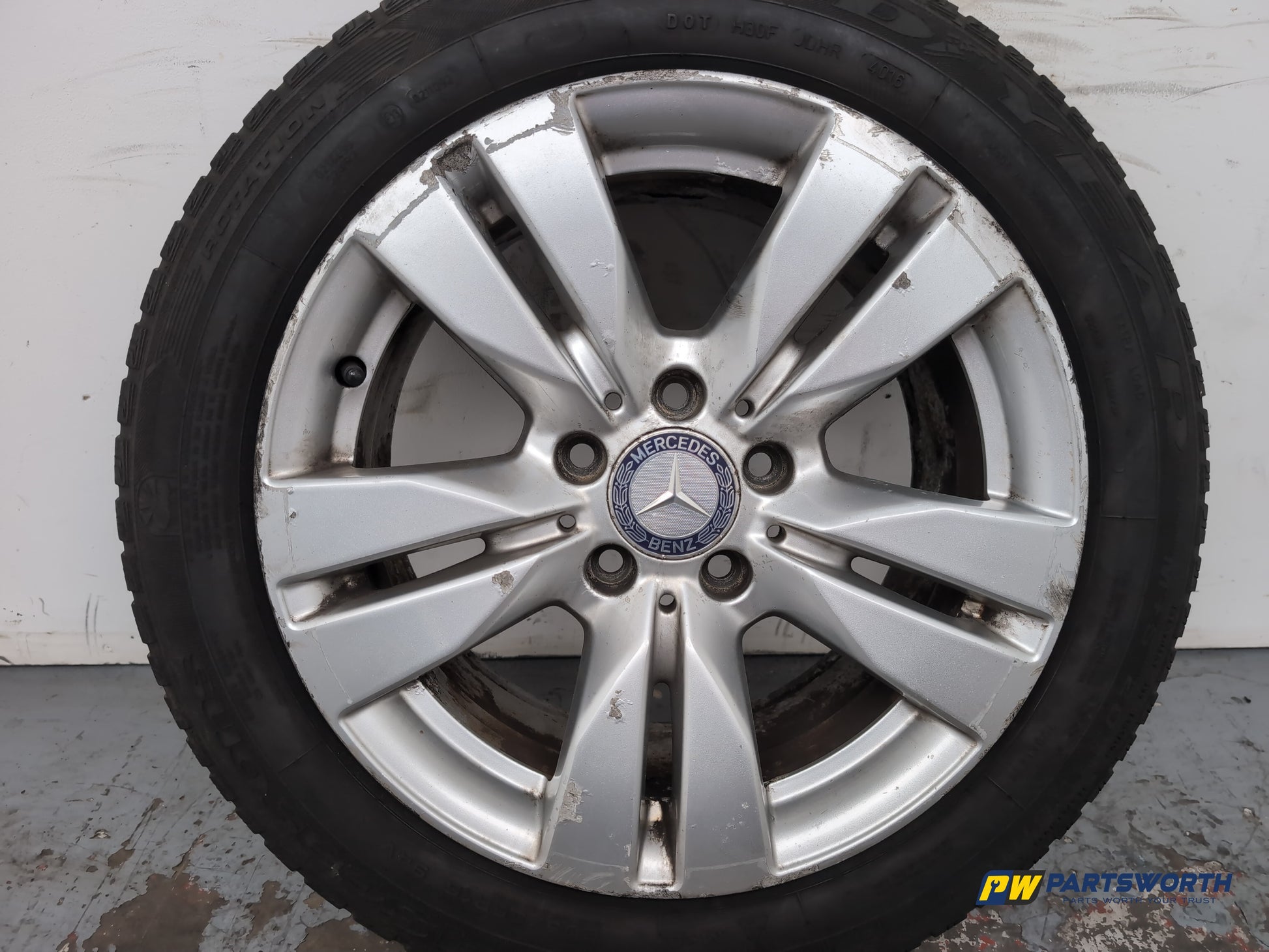 Mercedes-Benz E220 E-Class W212 Wheel With Tyre 205/55 R16 A2124010202 - photo 4
