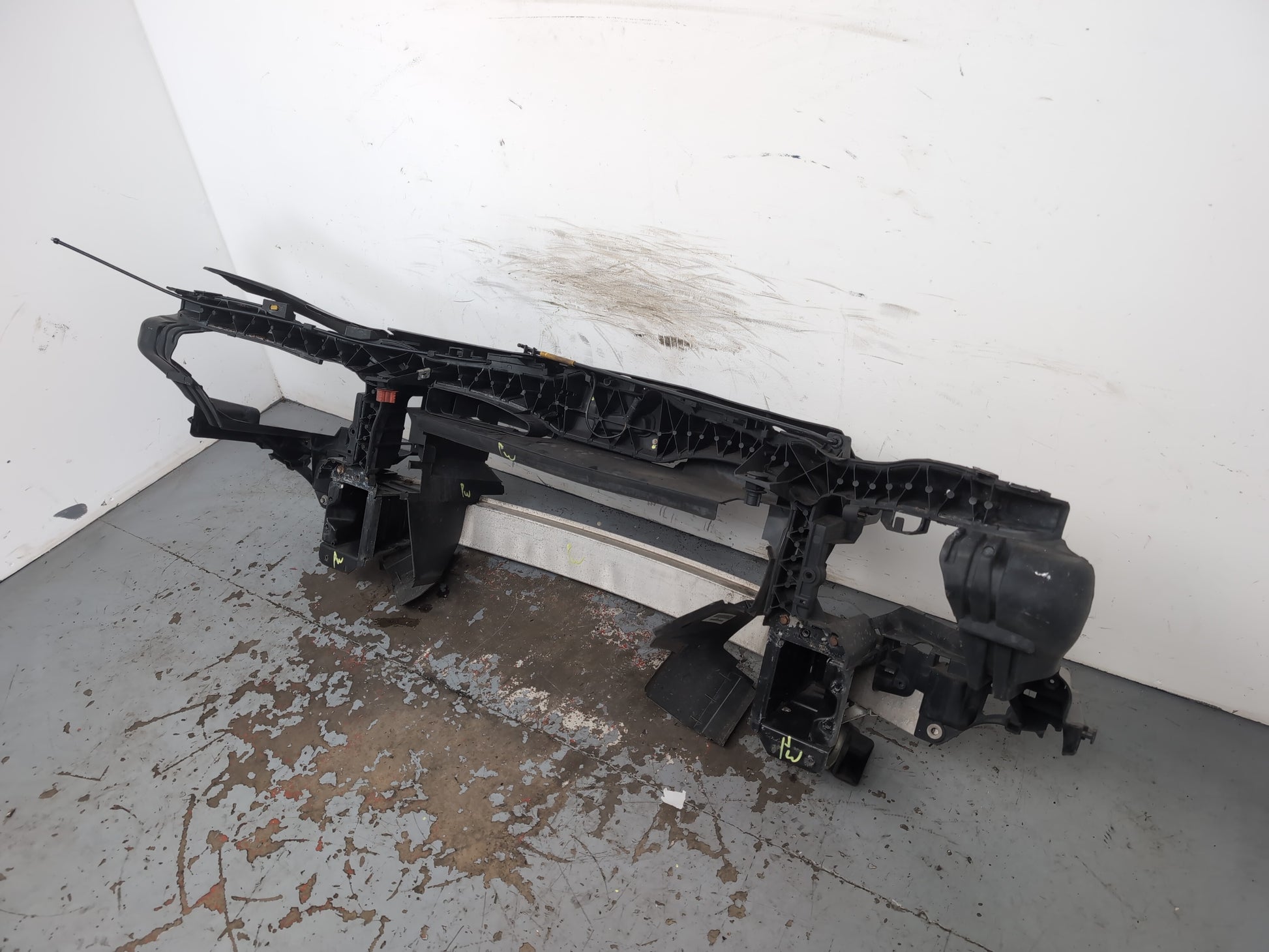Mercedes-Benz B200 B-Class W245 2.0l Diesel Front Slam Panel Crash Bar Pack - photo 10