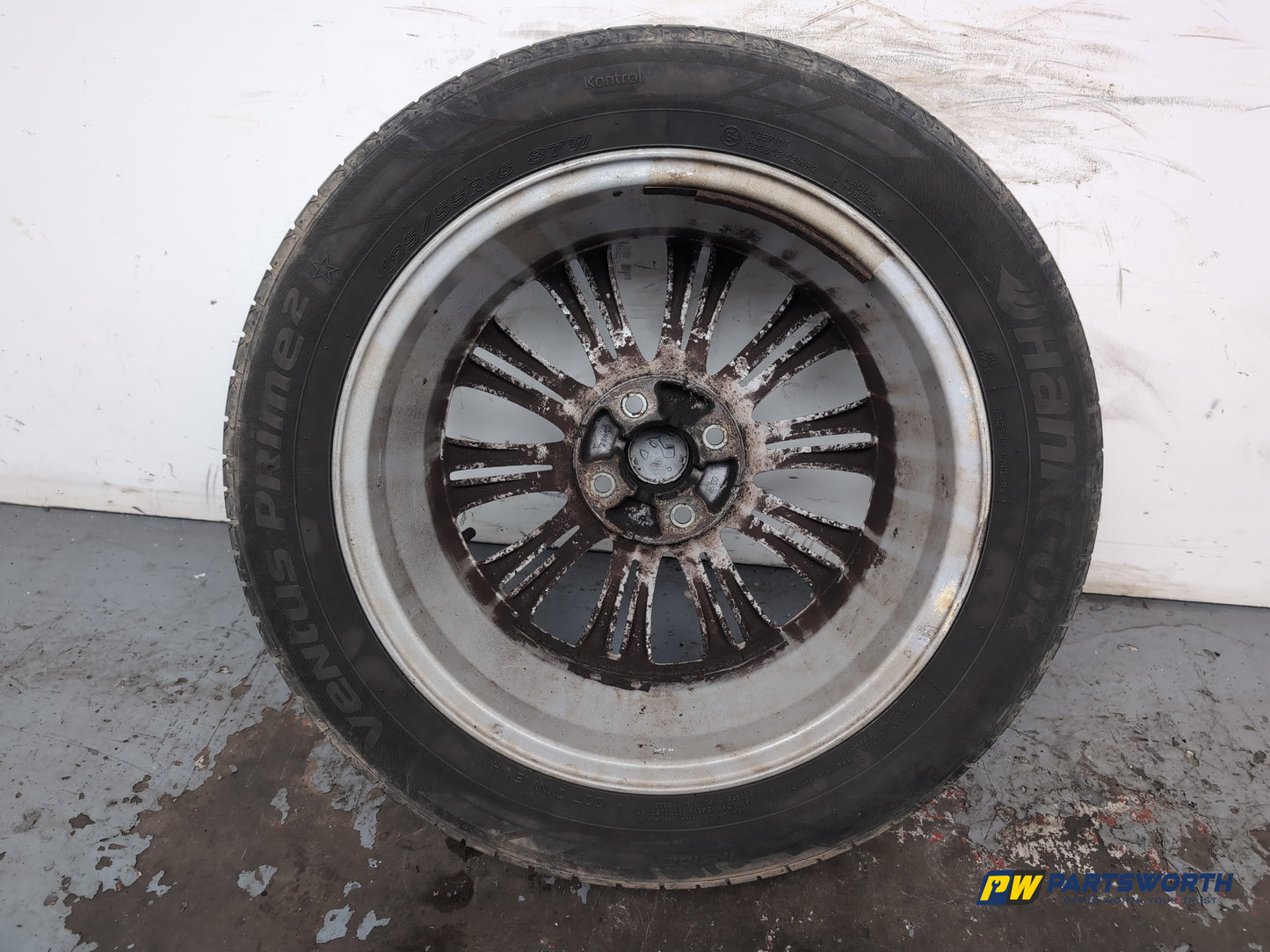 Vauxhall Corsa Se Alloy Wheel With Tyre 195/55 R16 13298019 - photo 10
