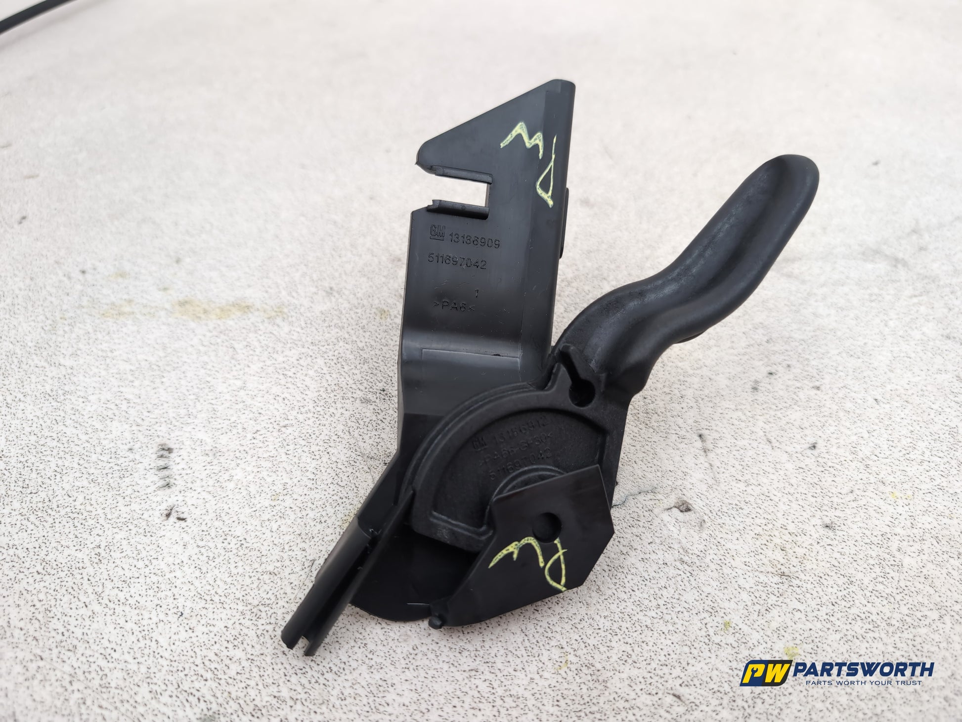 Vauxhall Corsa Se Bonnet Release Lever And Cable 13186909 2006-2014 - photo 10