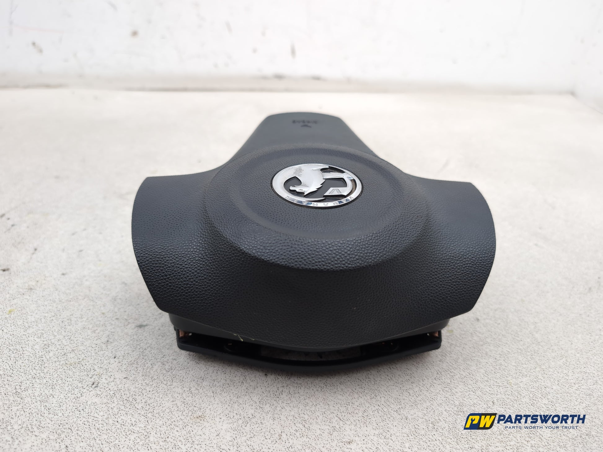 Vauxhall Corsa Se Steering Wheel Cover 13369480 - photo 4