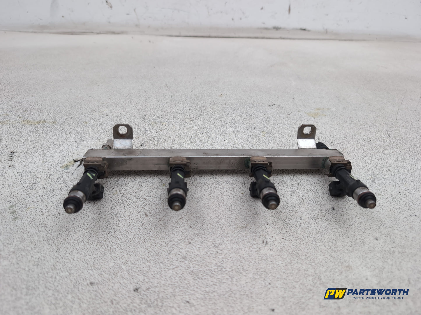 Vauxhall Corsa Se 1.2l Petrol Fuel Rail With Injectors 55562258 2006-2014 - photo 10