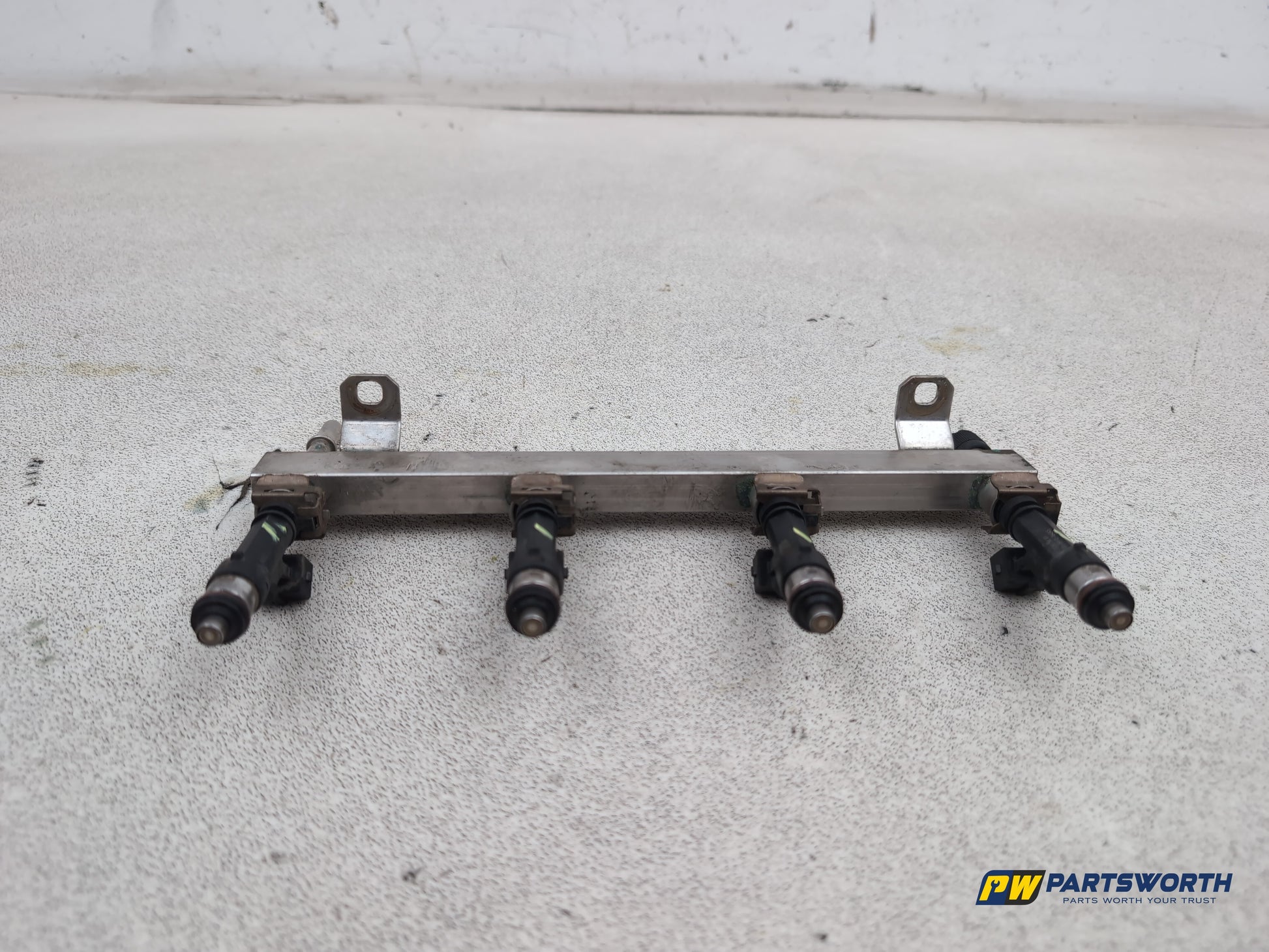 Vauxhall Corsa Se 1.2l Petrol Fuel Rail With Injectors 55562258 2006-2014 - photo 4