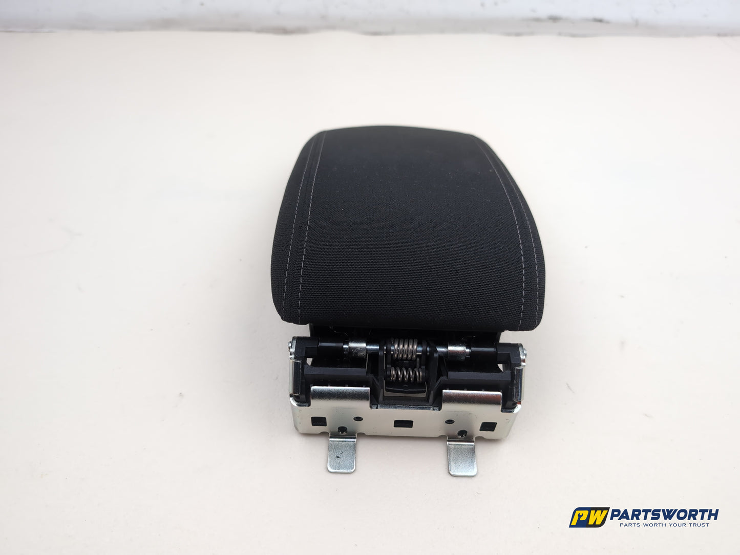 Peugeot 308 Allure Blue Hdi Centre Console Armrest 2013-2021 - photo 4