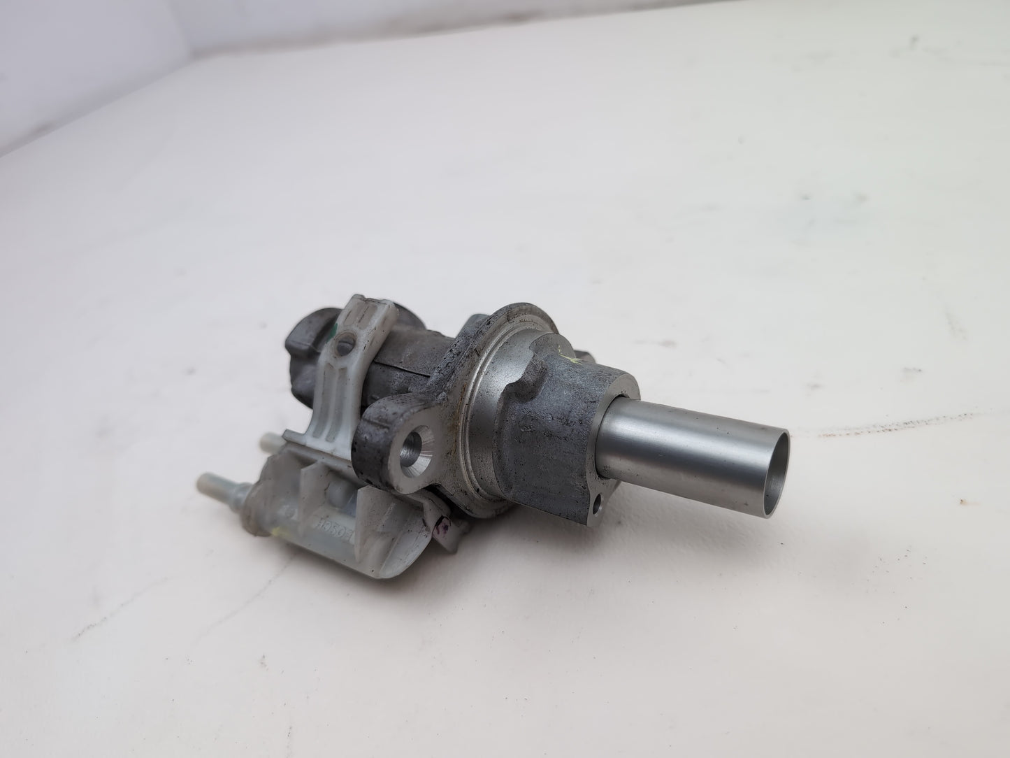 Vauxhall Corsa Se 1.2l Petrol Brake Master Cylinder 2006-2014 - photo 4