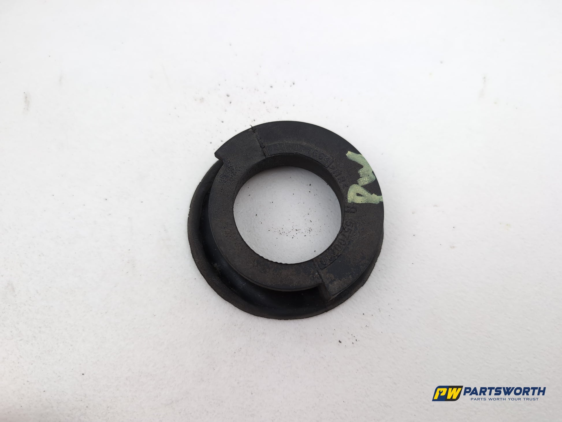 Vauxhall Corsa Se Rear Coil Spring Rubber Mount 55700710 2006-2014 - photo 4