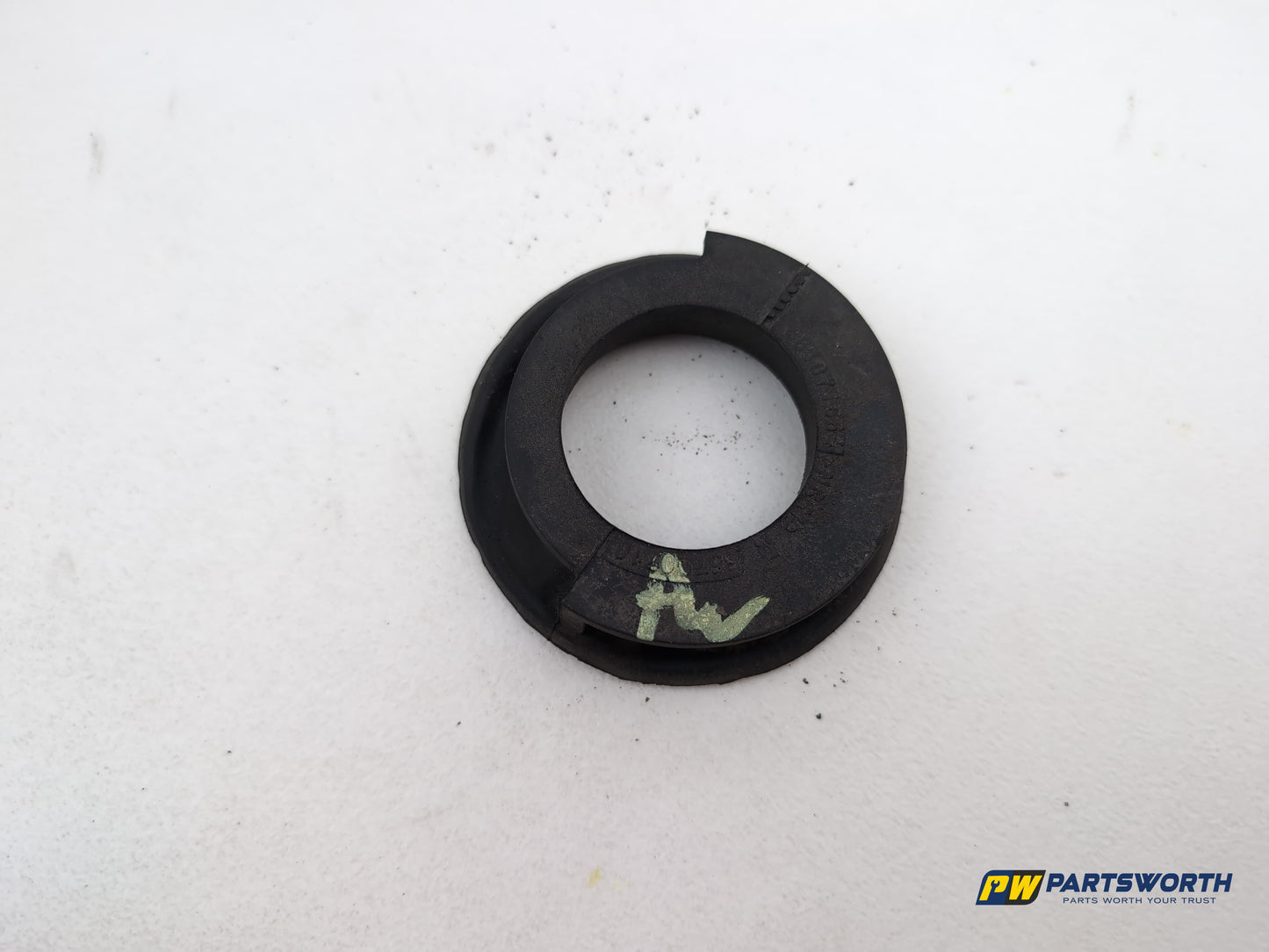Vauxhall Corsa Se Rear Coil Spring Rubber Mount 55700710 2006-2014 - photo 4