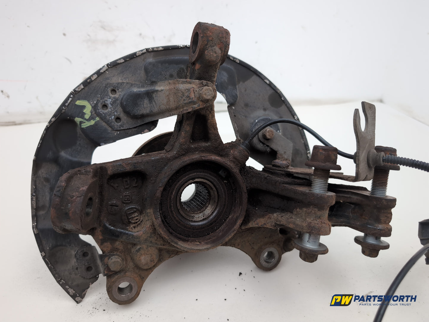 Peugeot 308 Allure Blue Hdi Wheel Hub Front Lh Passenger Side 2013-2021 - photo 4