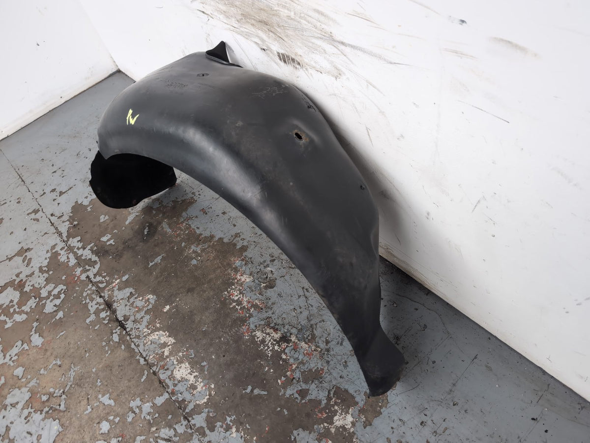 Moulding Wheel Arch Front RH 4