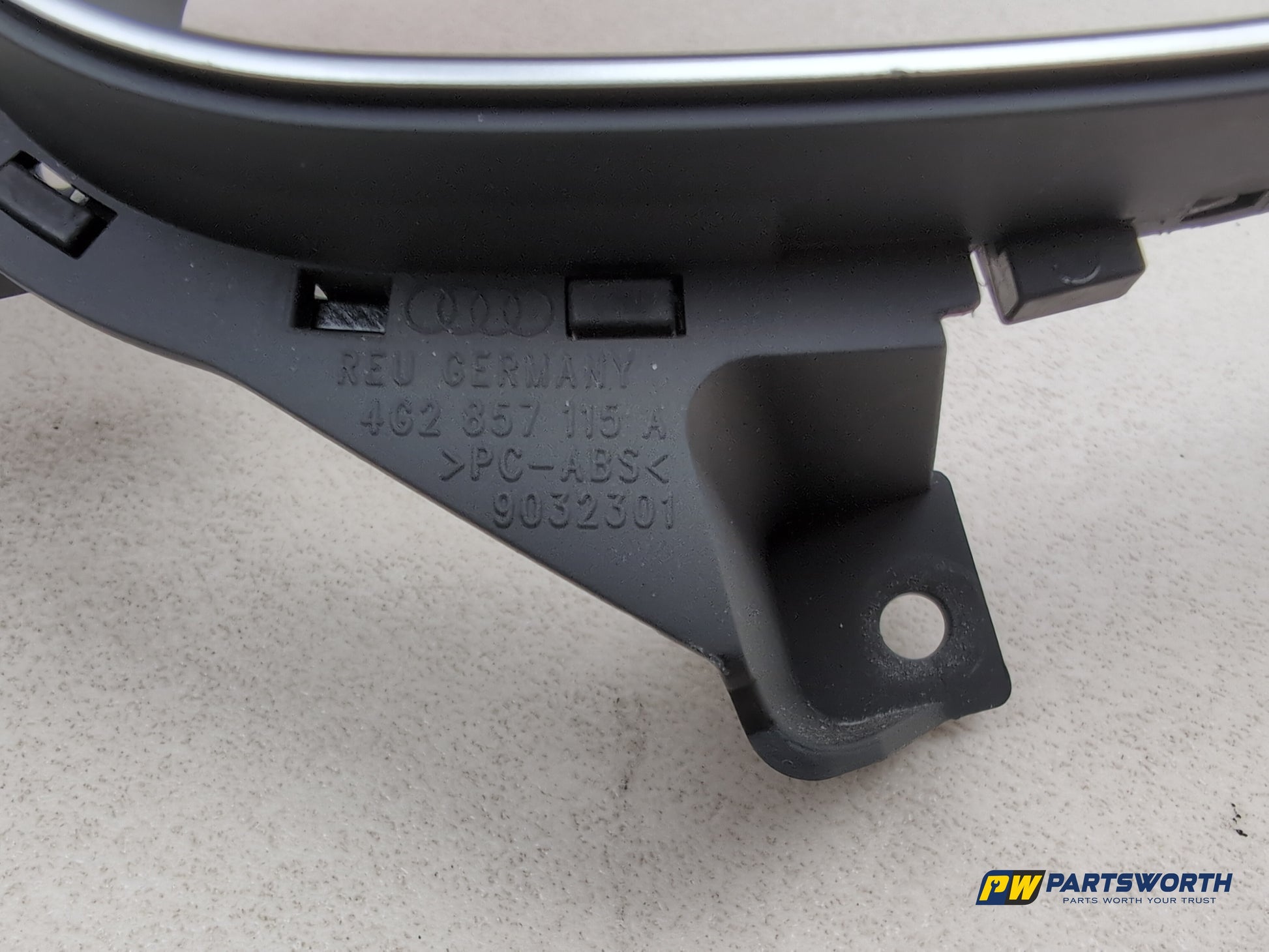 Audi A6 S Line Black Ed Tdi Quat Sa Instrument Cluster Surround Trim 4g2857115a - photo 4