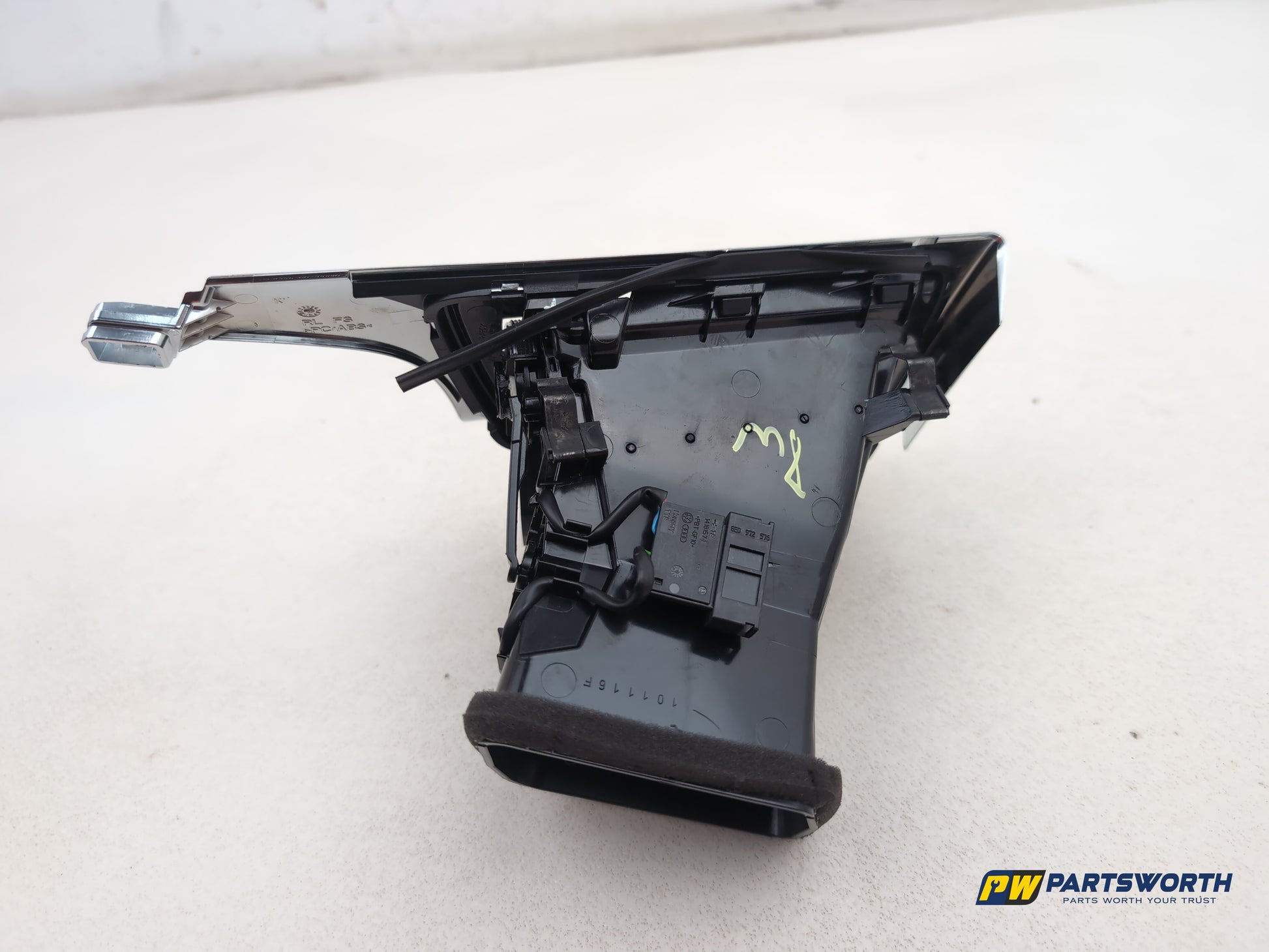 Audi A6 S Line Black Ed Tdi Quat Dashboard Air Vent Right Driver Side 4g2820902 - photo 4