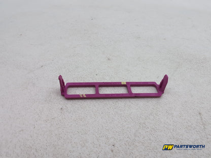 Audi A6 Se Tdi Quattro Auto Fuse Box Holder Mount Bracket 8k0971981a - photo 4