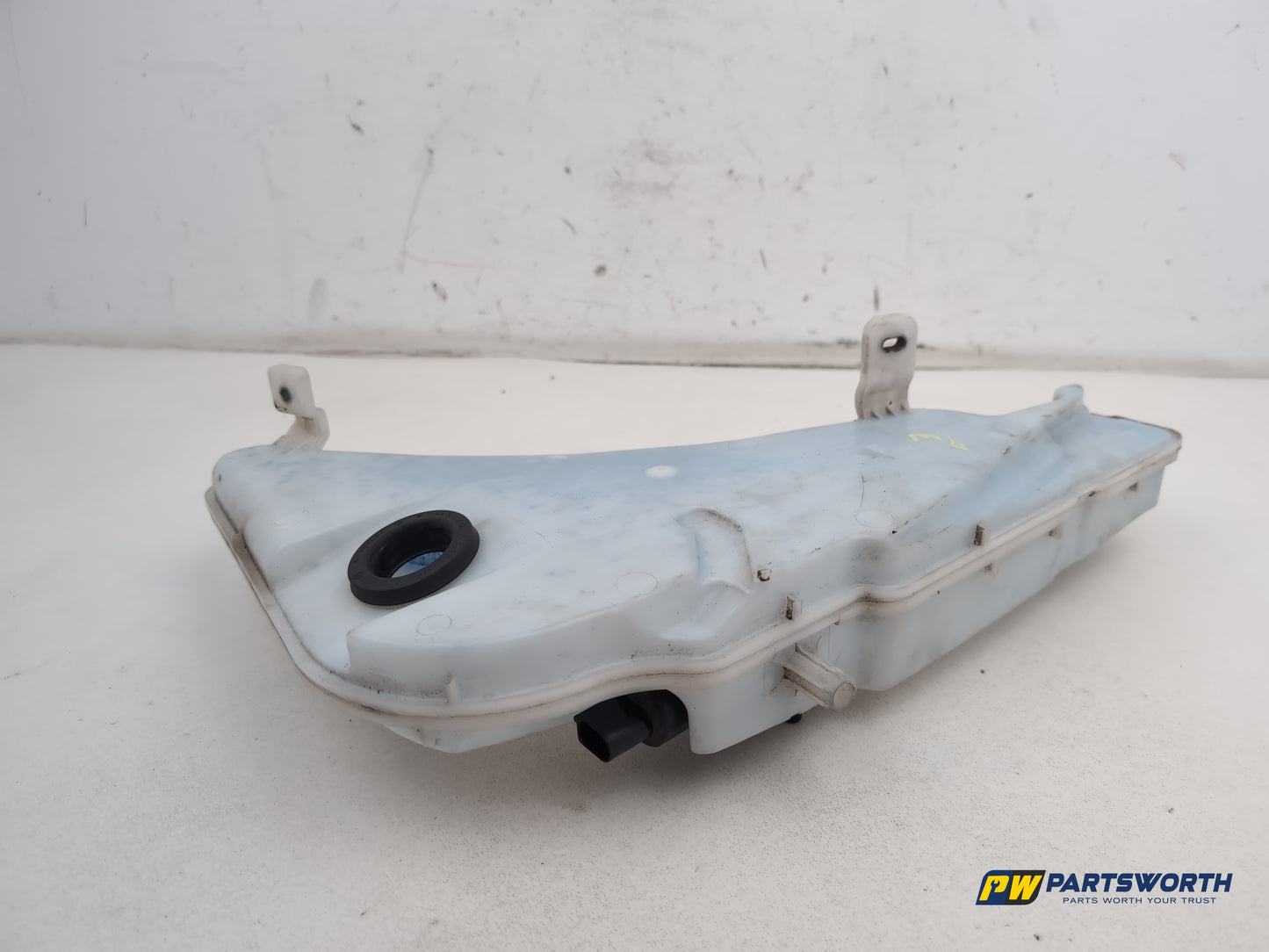 Audi A6 S Line Black Ed Tdi Quat Washer Bottle Windscreen 4g8955451j 2011-2018 - photo 4
