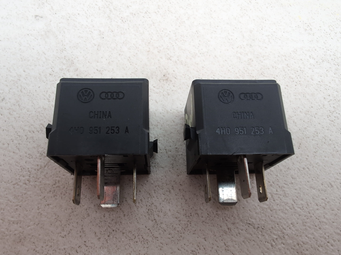 Audi Skoda Seat Vw Multi Use Relay 4 Pin 645 Set Of 2 4h0951253a - photo 4
