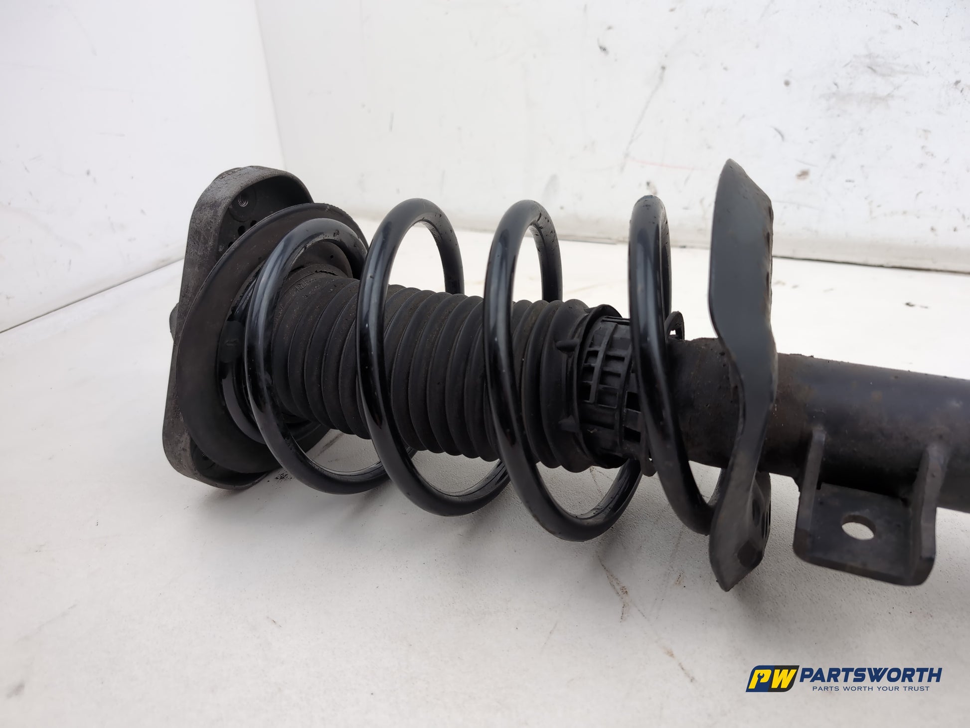 Mercedes-Benz E220 Blueef-Cy Shock Absorber Front Lh Passenger Side A2123200413 - photo 4
