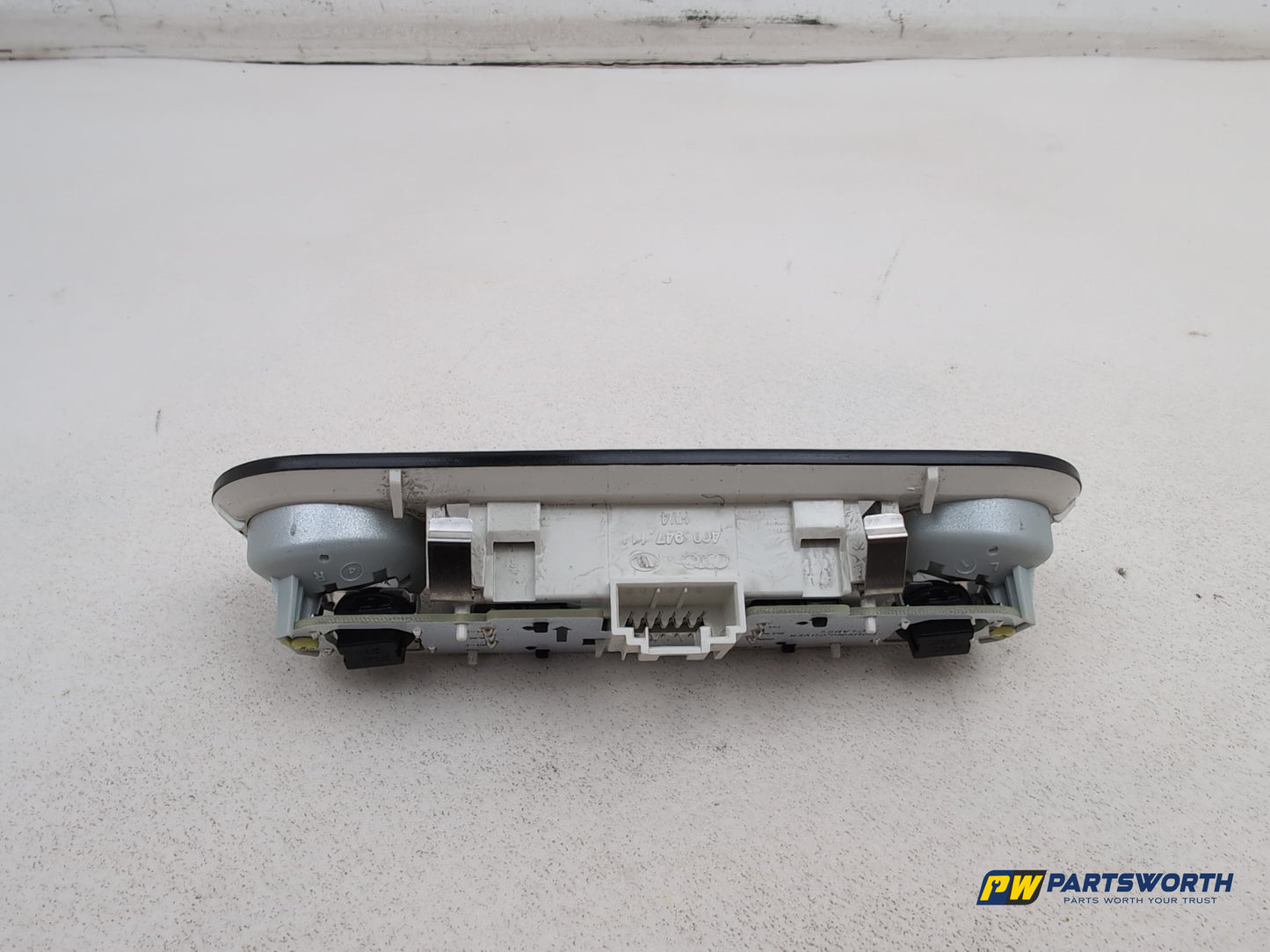 Audi A6 S Line Black Ed Tdi Quat Sa Interior Reading Light 4g0947111 2011-2018 - photo 4