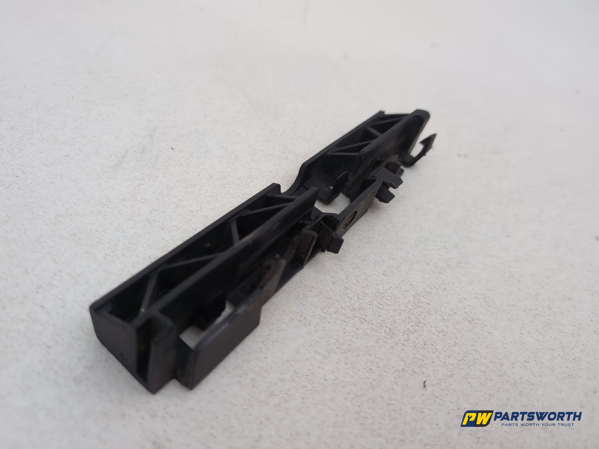 Audi A6 S Line Side Skirt Holder Front Left Passenger Side 4g0853921b 2011-2018 - photo 4