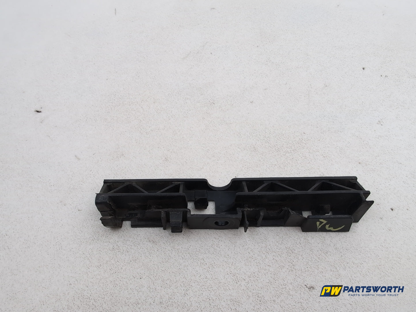 Audi A6 S Line Black Ed Side Skirt Holder Front Right Driver Side 4g0853922b - photo 4