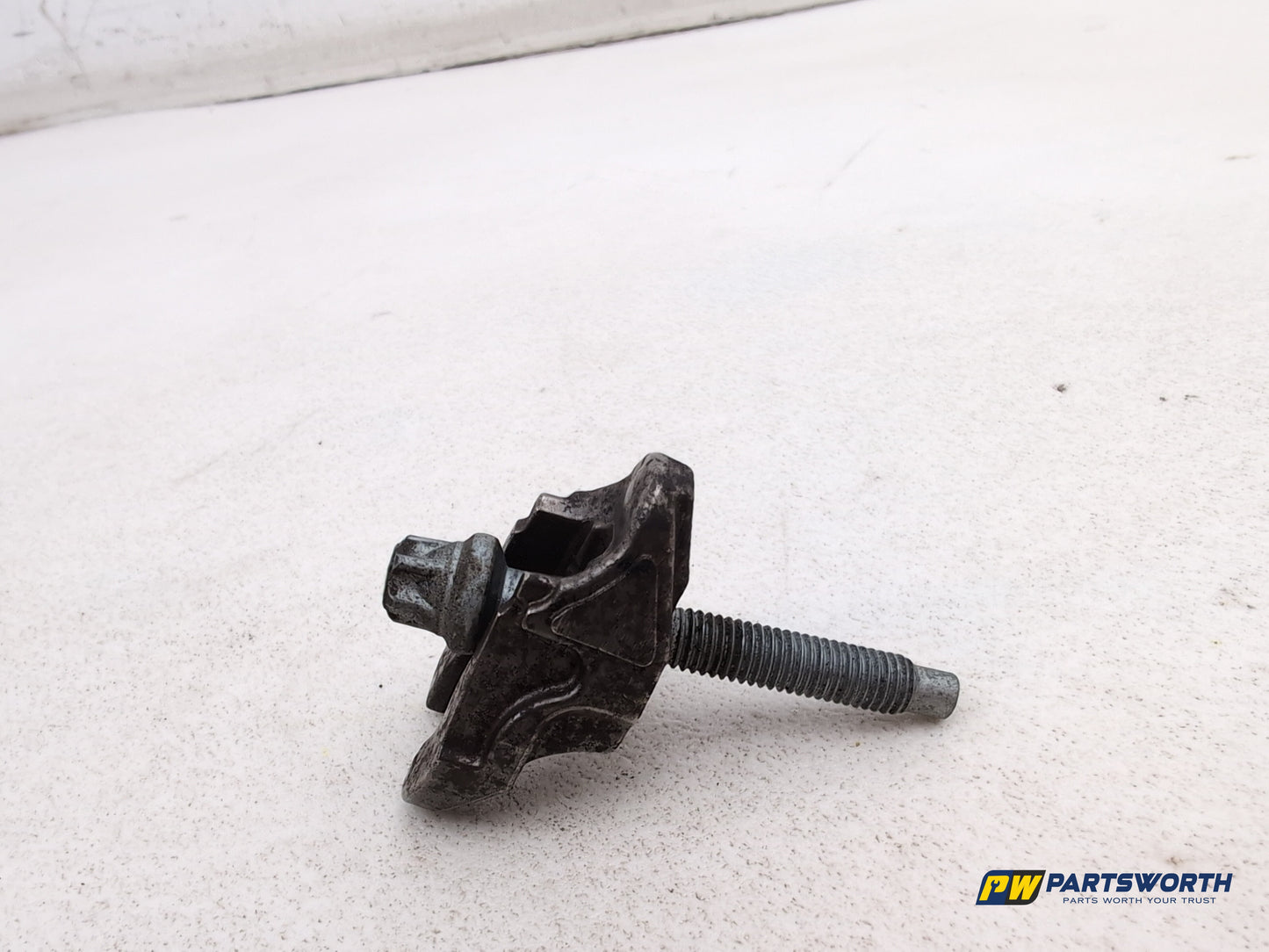 Peugeot 308 Allure Blue Hdi Diesel Fuel Injector Holder Clamp 2013-2021 - photo 4