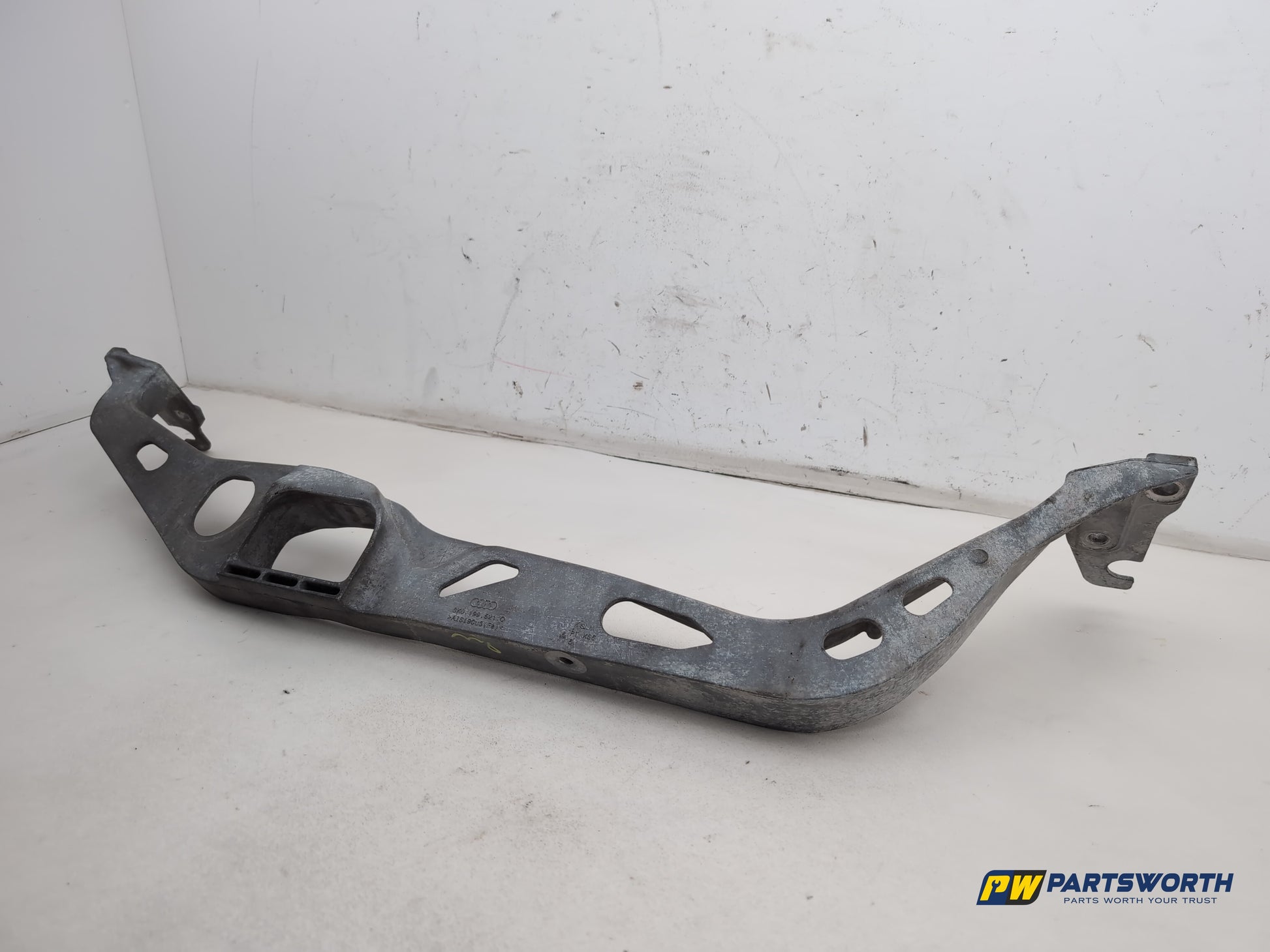 Audi A6 S Line Black Ed Front Subframe Cross Member Mount 8k0199521q 2011-2018 - photo 2
