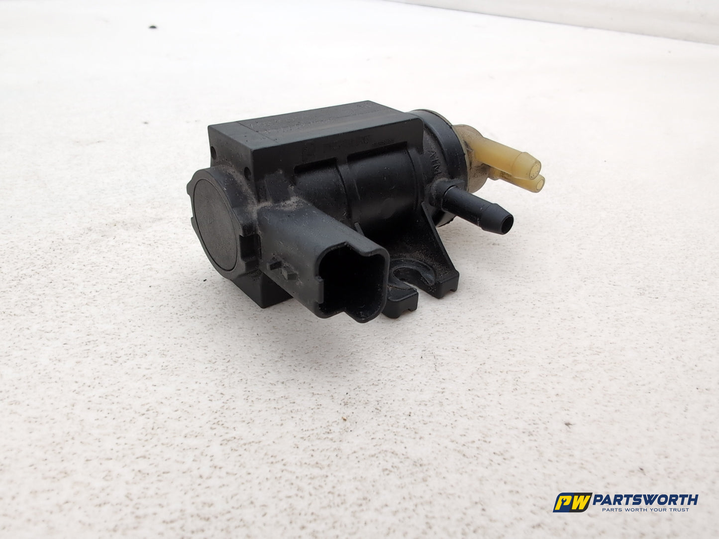 Peugeot 308 Allure Blue 1.6l Diesel Turbo Solenoid Valve 9677363880 2013-2021 - photo 4