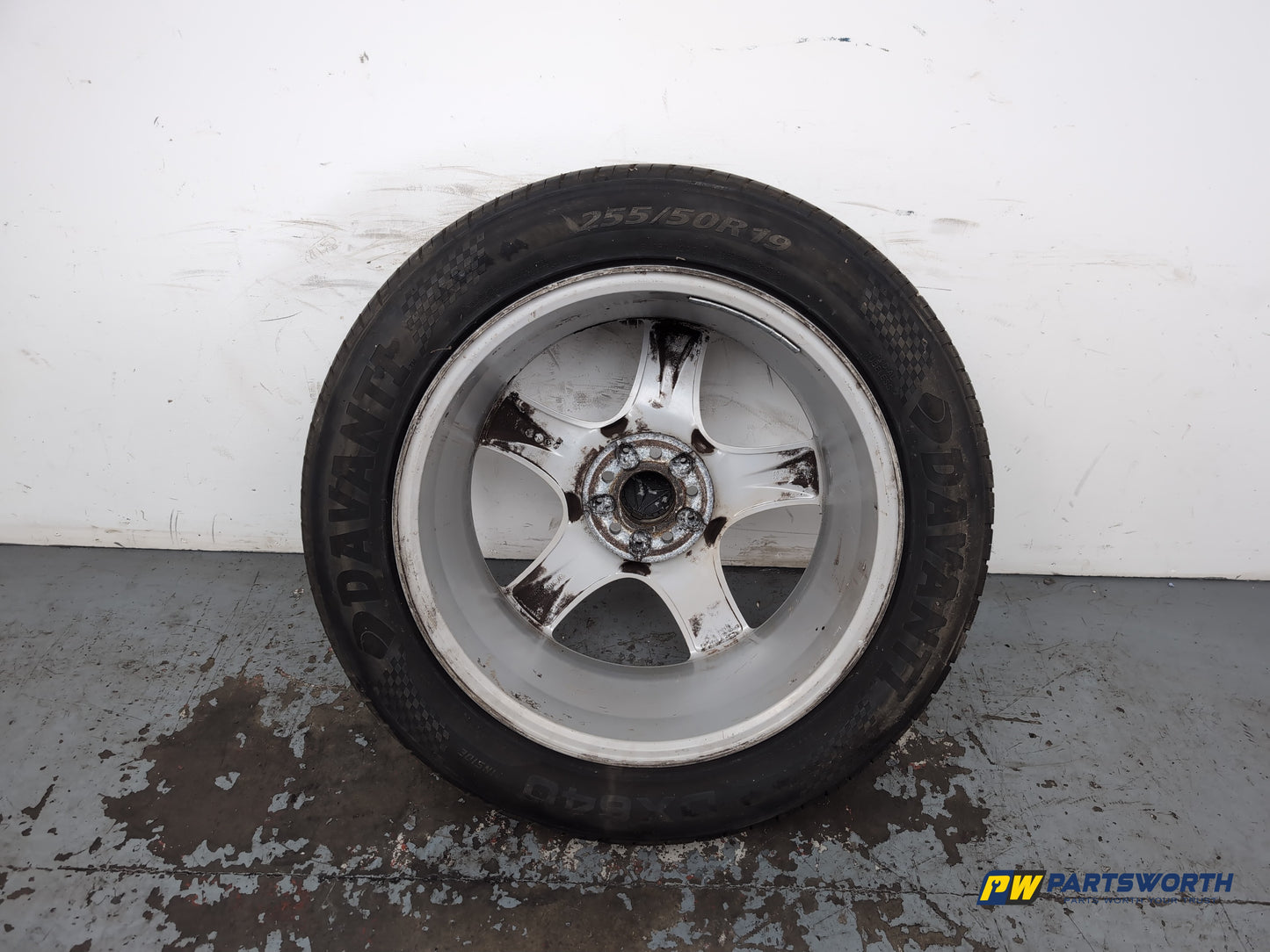 Mercedes R320 R-Class W251 Wheel With Tyre 255/50 R19 A2514011202 - photo 10