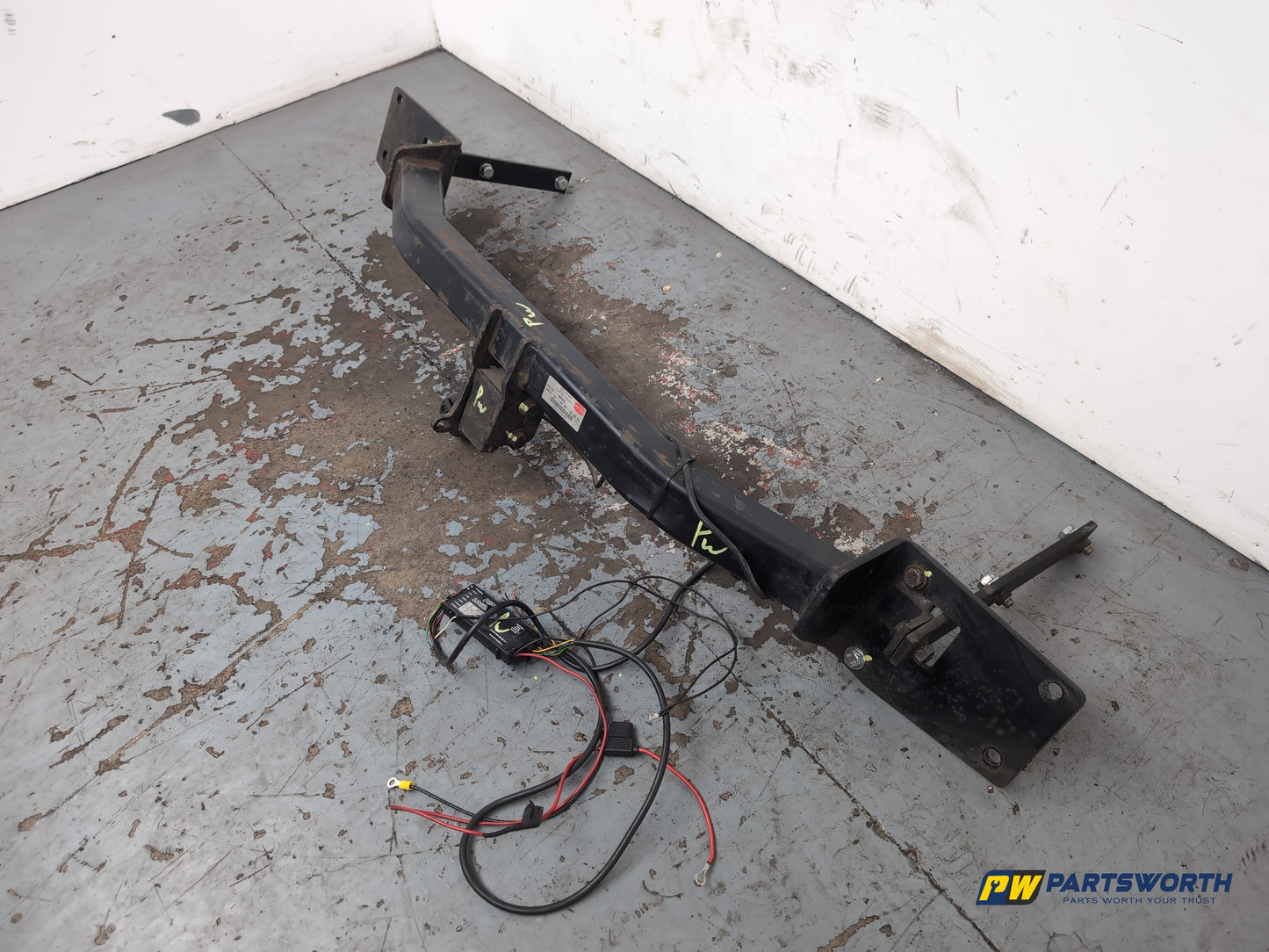 Mercedes R320 R-Class W251 Tow Hitch Towbar 2006-2013 - photo 4