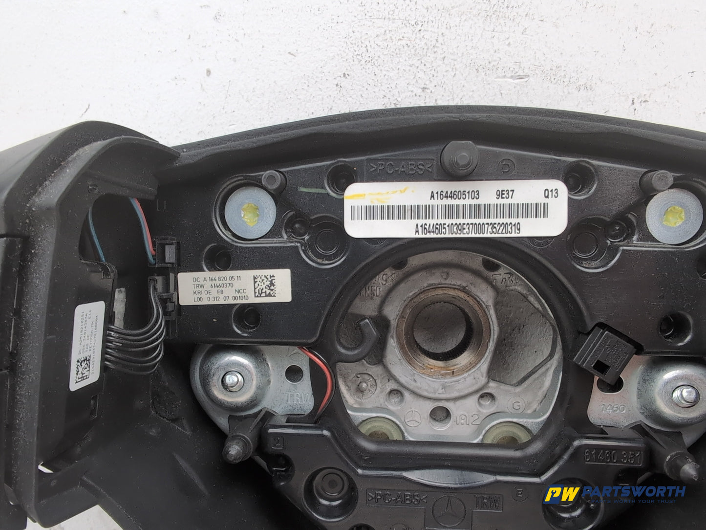Mercedes R320 R-Class W251 Multifunction Steering Wheel A1644605103 2006-2013 - photo 4