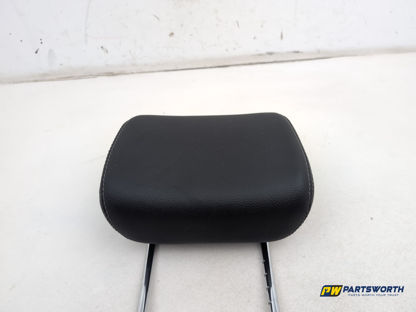 Mercedes R320 R-Class W251 Front Leather Driver Side Headrest 2006-2013 - photo 4