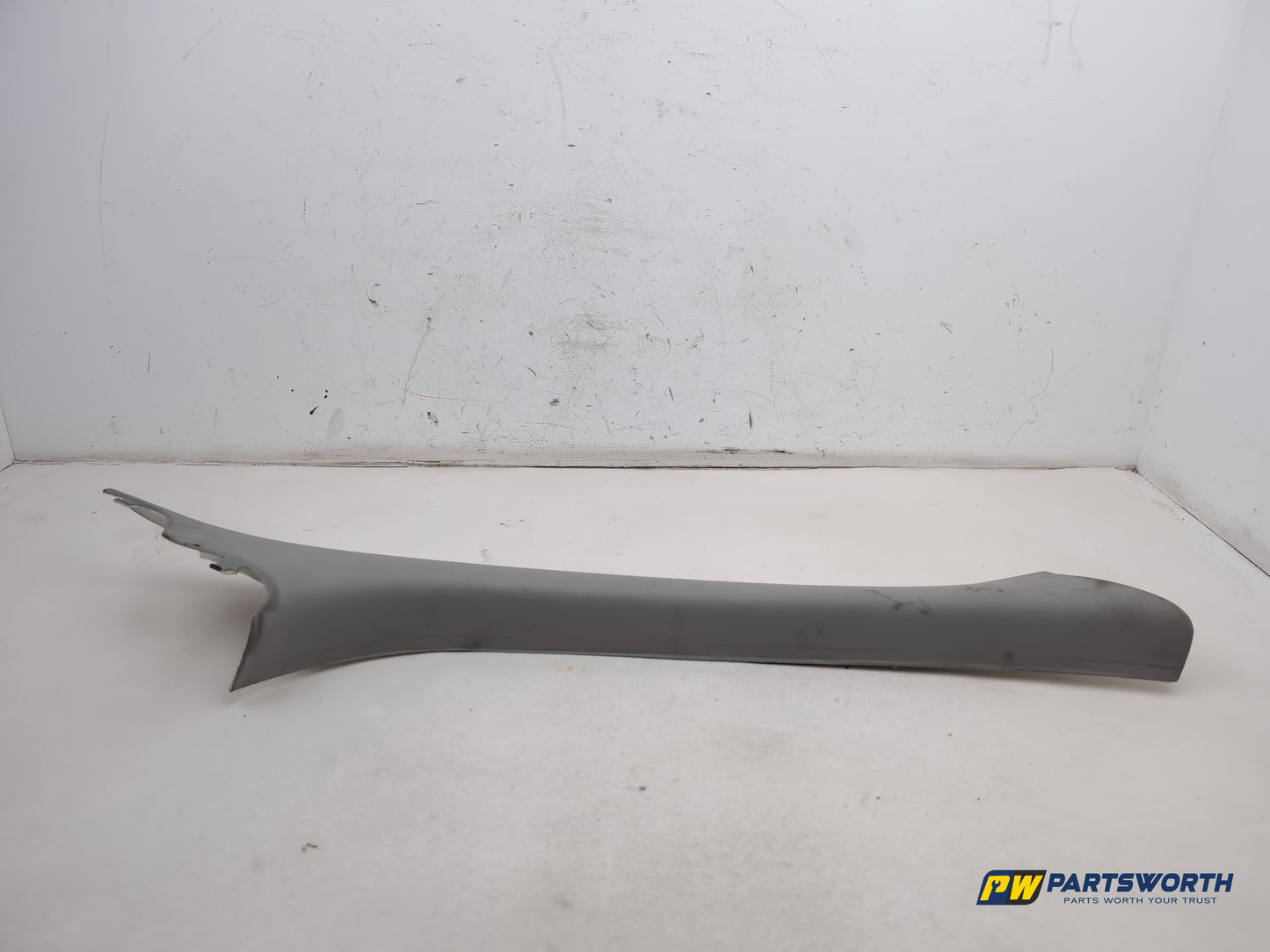 Mercedes R320 R-Class W251 Passenger Side Lh A Pillar Trim A2516902025 2006-2013 - photo 4