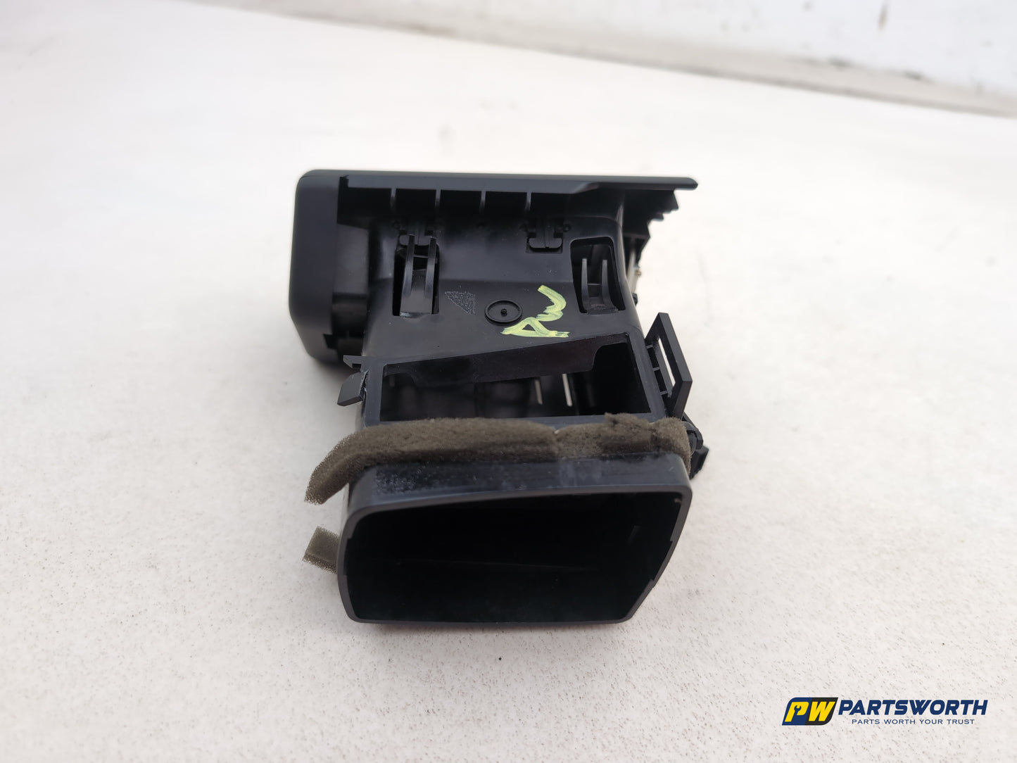 Mercedes R320 R-Class W251 Air Vent Trim Dashboard Right Side A2518300254 - photo 4