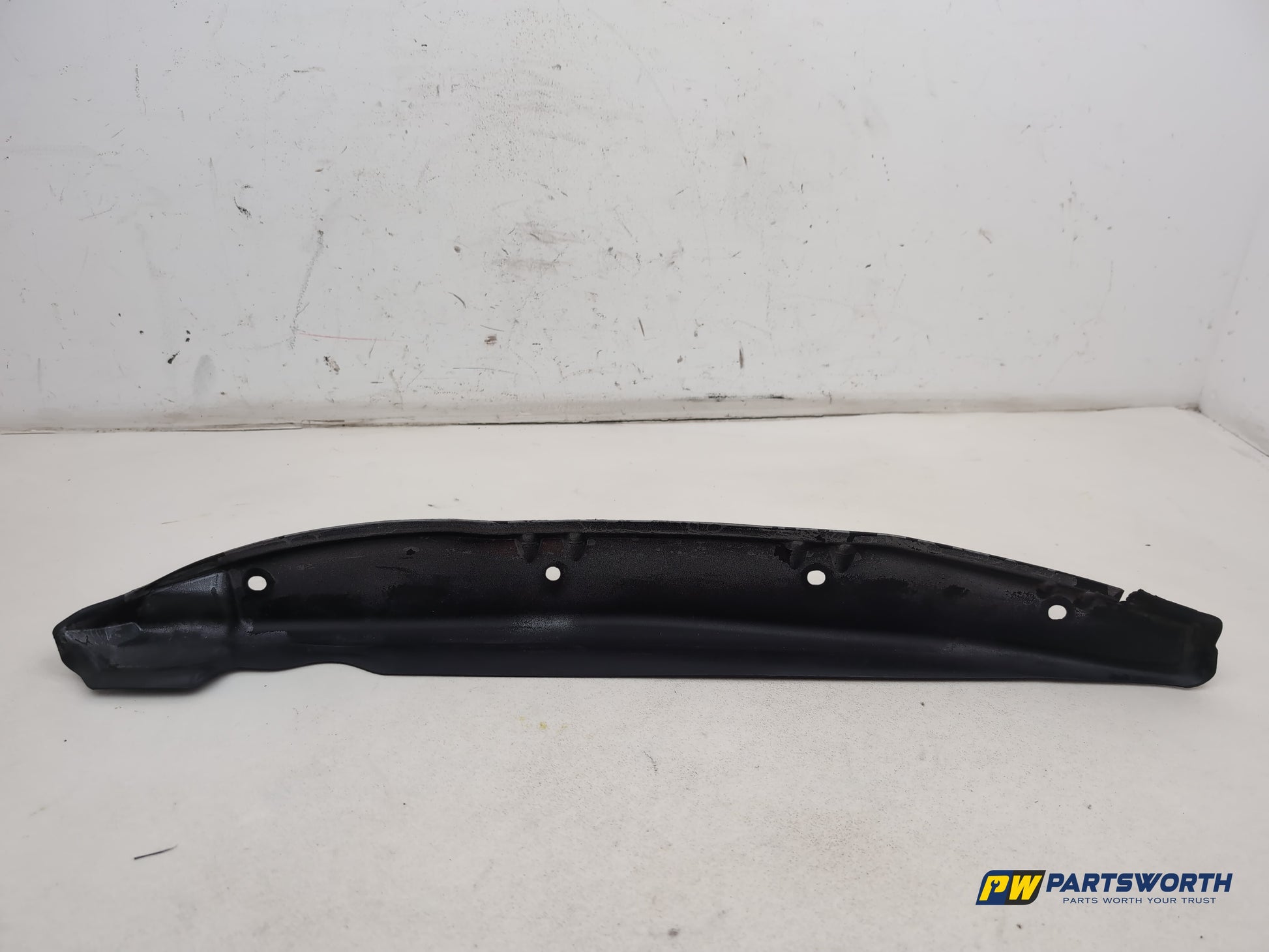 Mercedes R320 R-Class W251 Front Left Wing Fender A2518890225 2006-2010 - photo 4