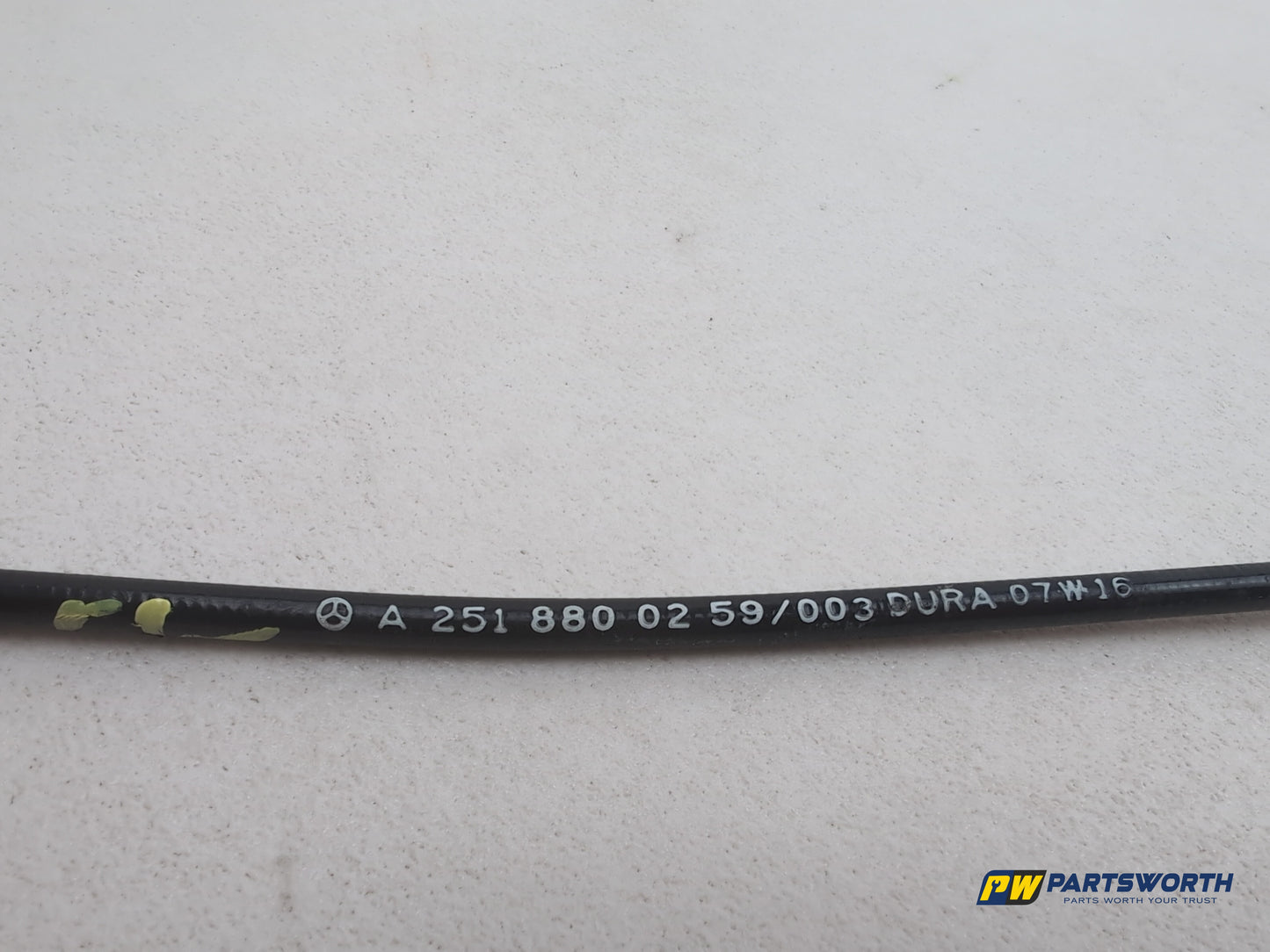 Mercedes R320 R-Class W251 Bonnet Release Cable A2518800259 2006-2013 - photo 4
