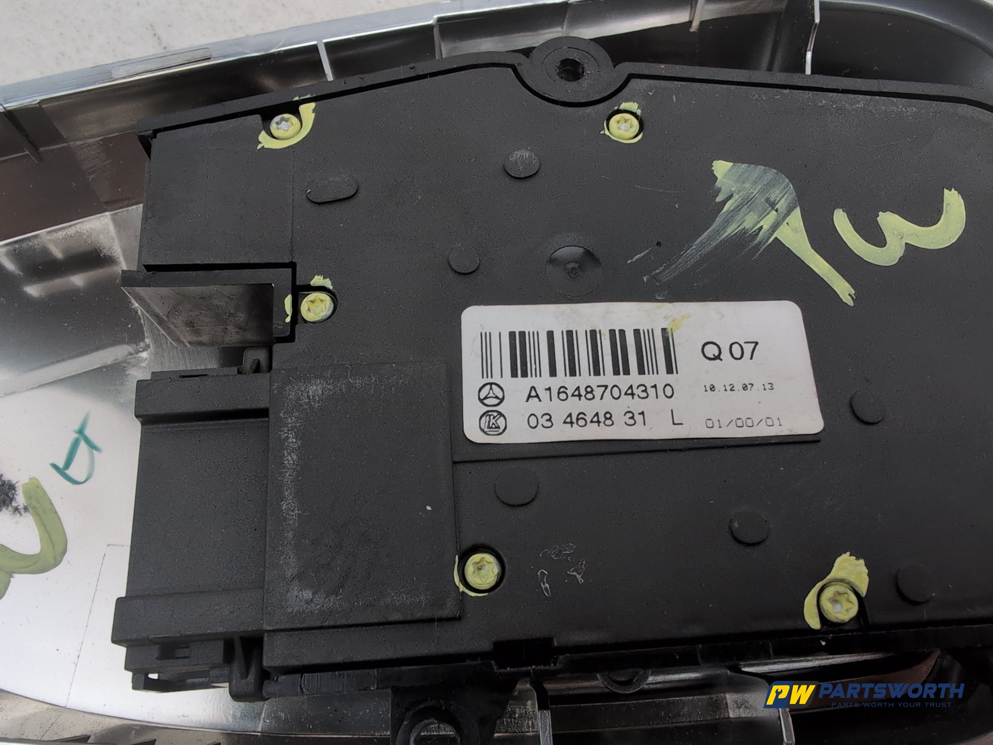 Mercedes R320 R-Class W251 Seat Control Switch Passenger A1648704310 2006-2013 - photo 4