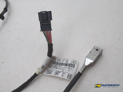 Mercedes R320 R-Class W251 Front Headrest Tv Screen Rear Display With Remote - photo 10