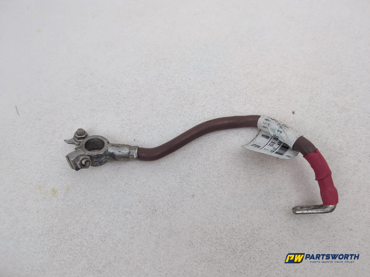Mercedes R320 R-Class W251 Positive Battery Cable A2515400341 2006-2013 - photo 4