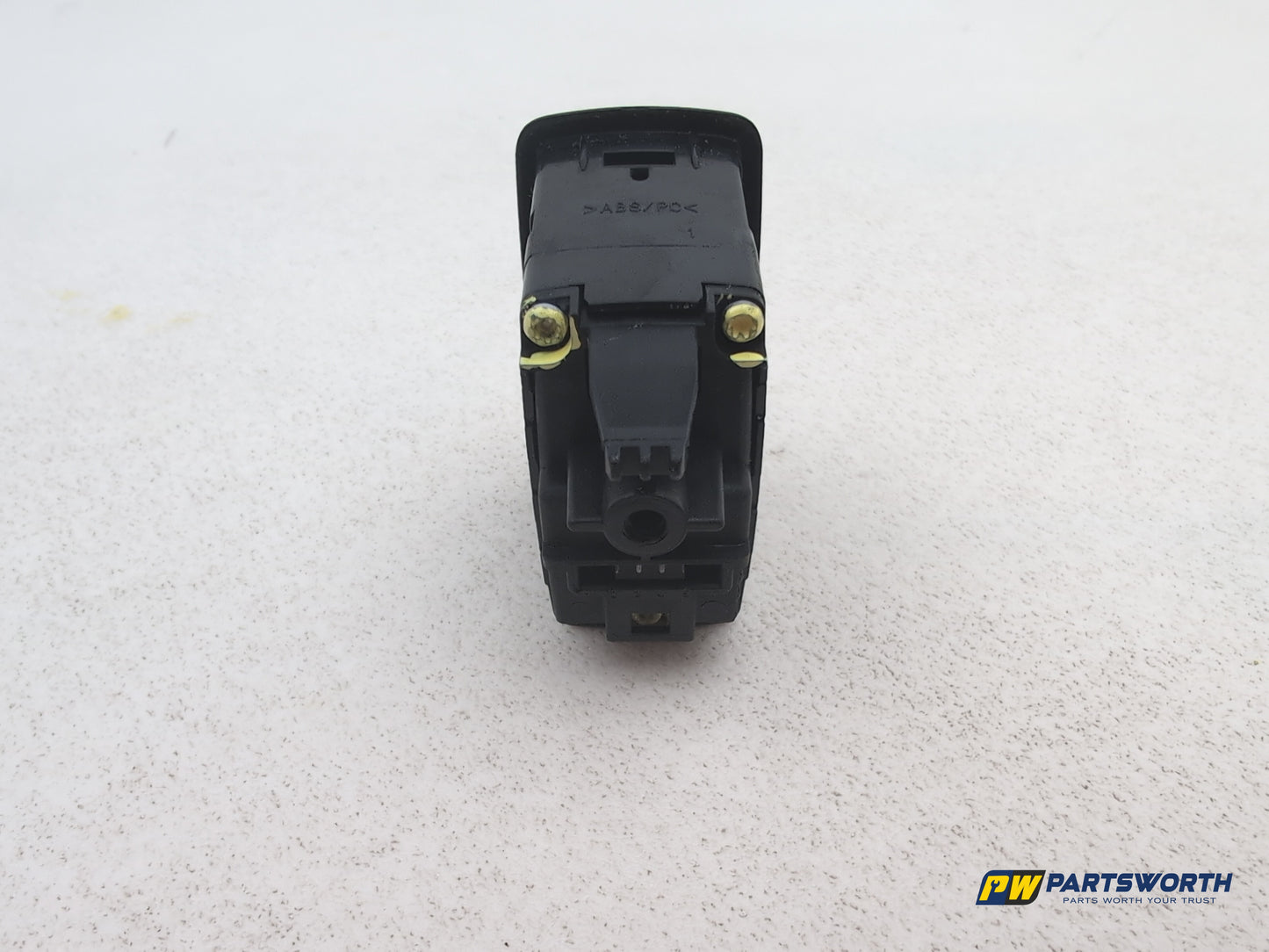 Mercedes R320 Sr-Class W251 Tailgate Open Switch A2518706310 2006-2013 - photo 4