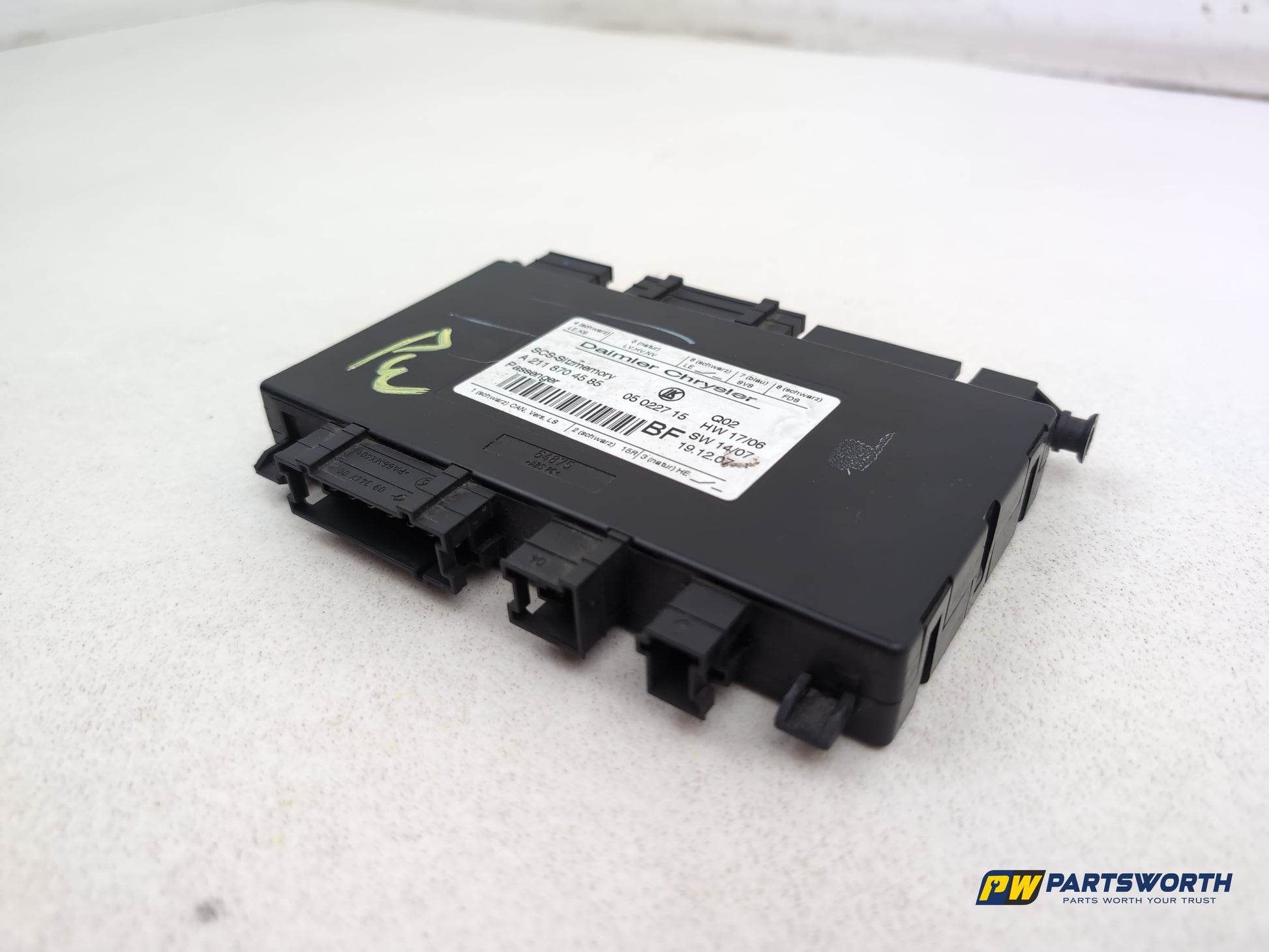 Mercedes R320 R-Class W251 Seat Control Module A2118704585 2006-2013 - photo 7