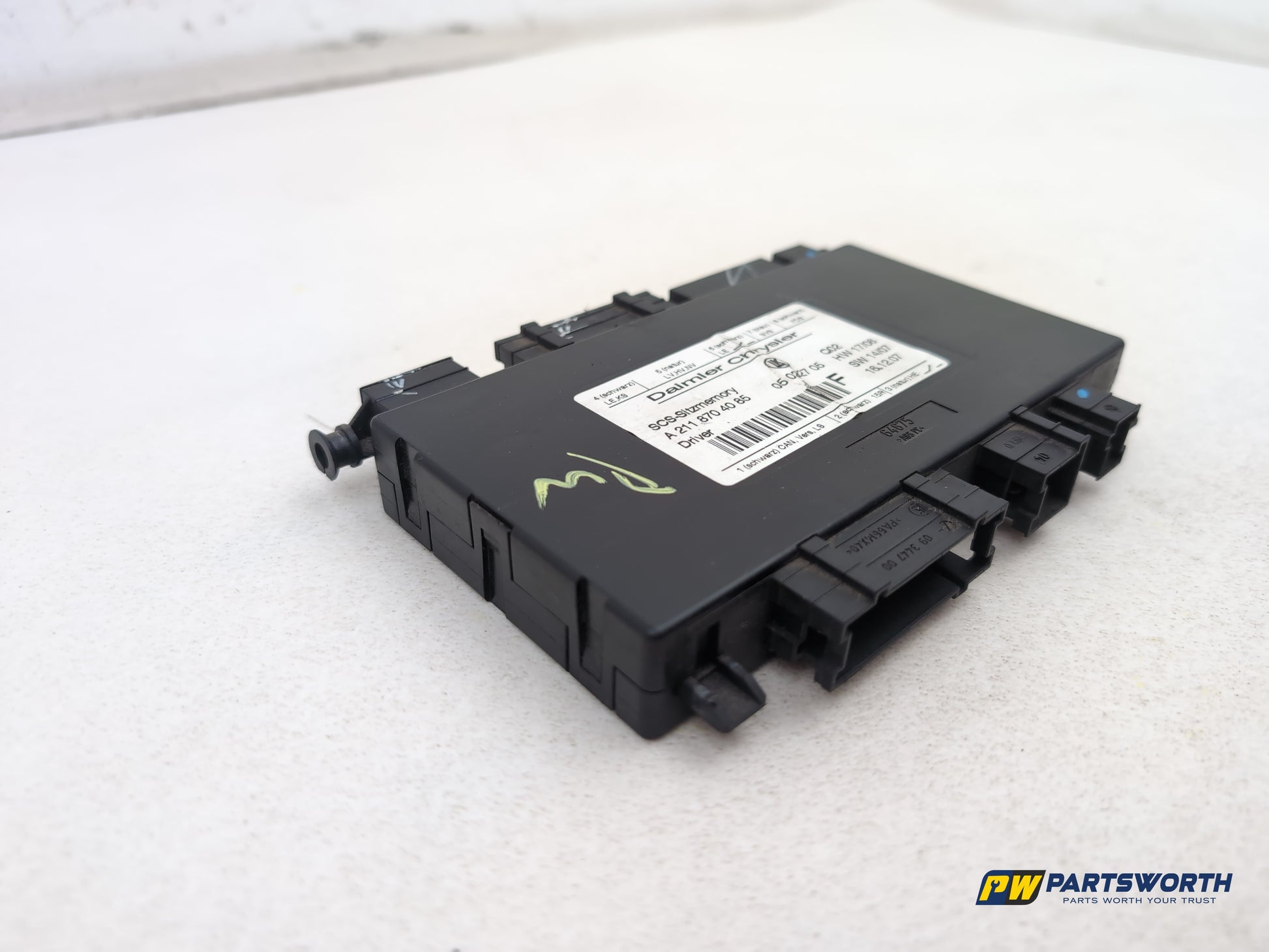 Mercedes R320 R-Class W251 Seat Control Module A2118704085 2006-2013 - photo 10