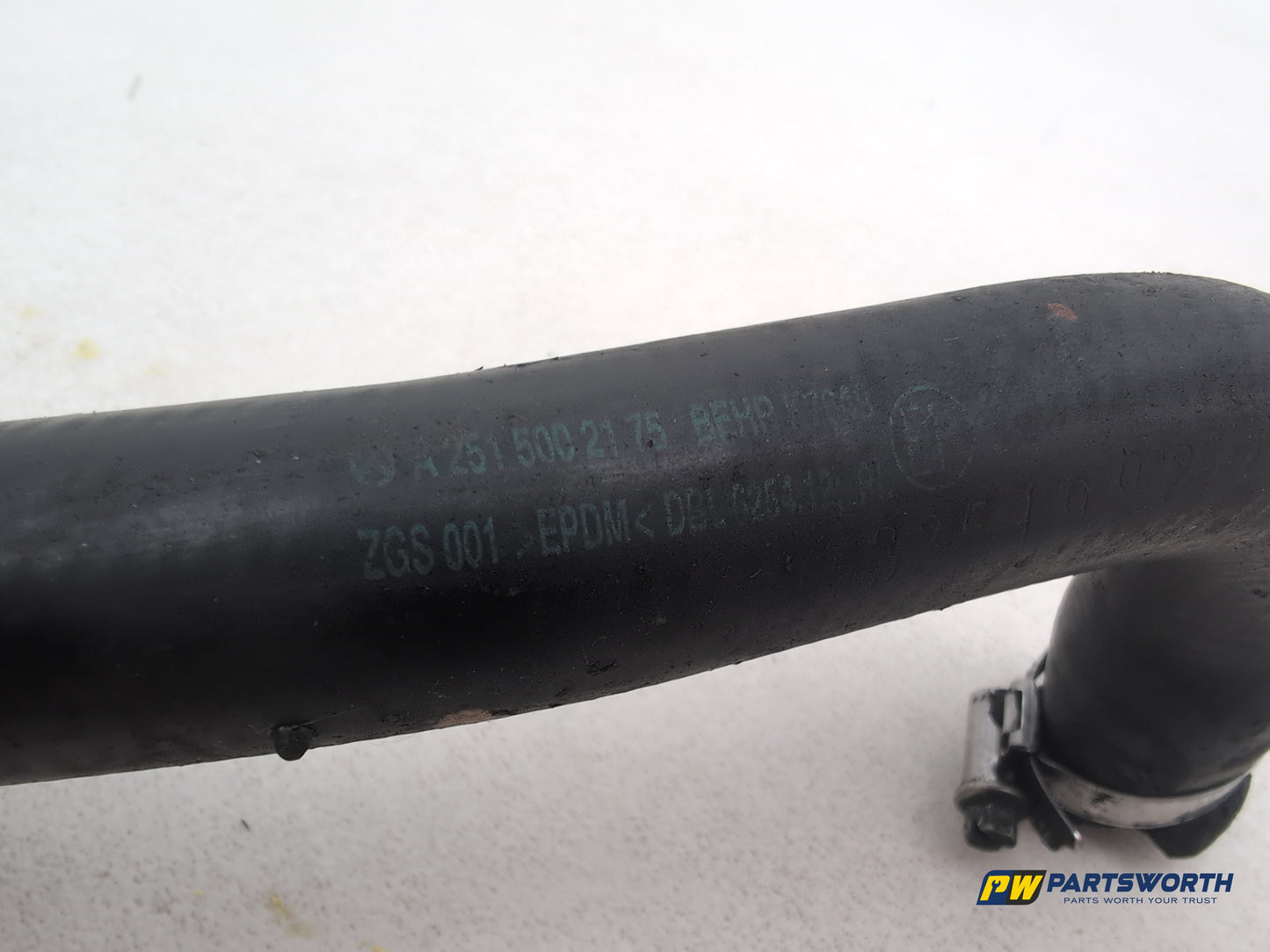 Mercedes R320 R-Class W251 3.0l Diesel Coolant Hose Pipe Line A2515002175 - photo 4