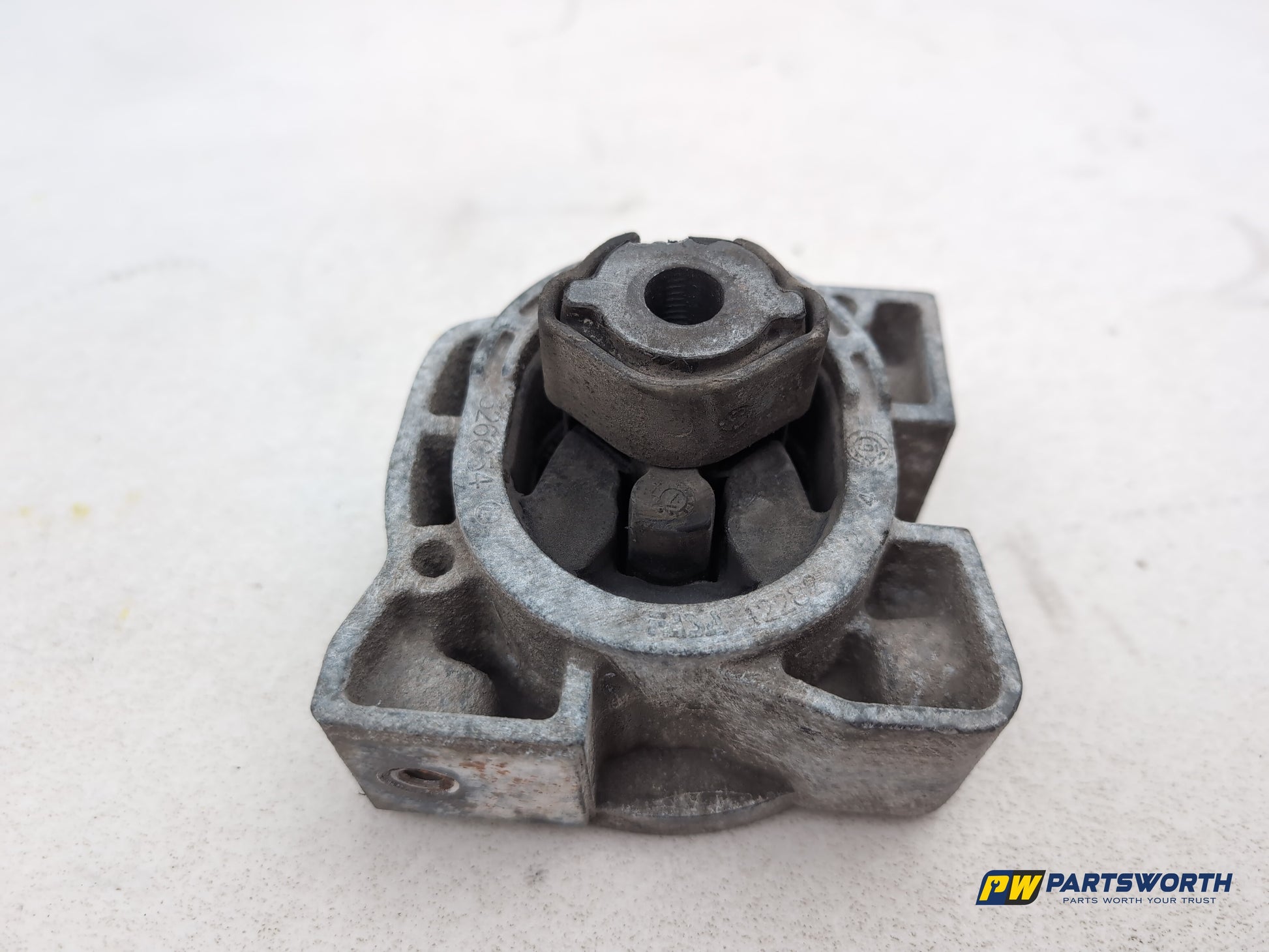 Mercedes-Benz B200 B-Class W245 2.0l Diesel Left Engine Mounting Bracket - photo 10