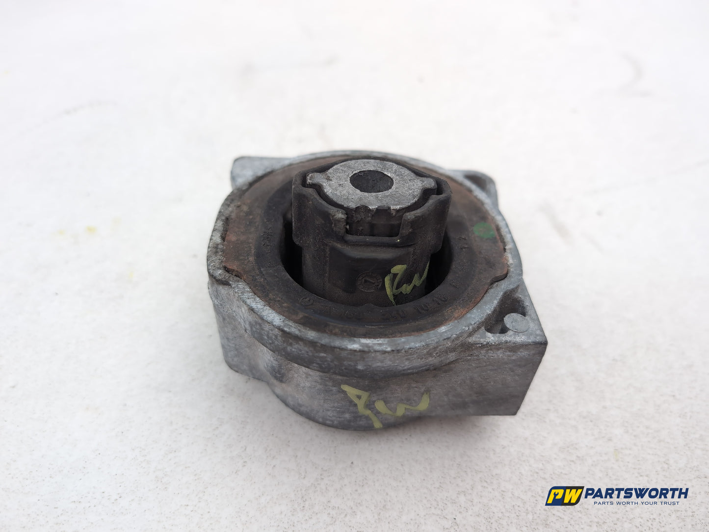 Mercedes-Benz B200 B-Class W245 2.0l Diesel Right Engine Mount A1692401018 - photo 4